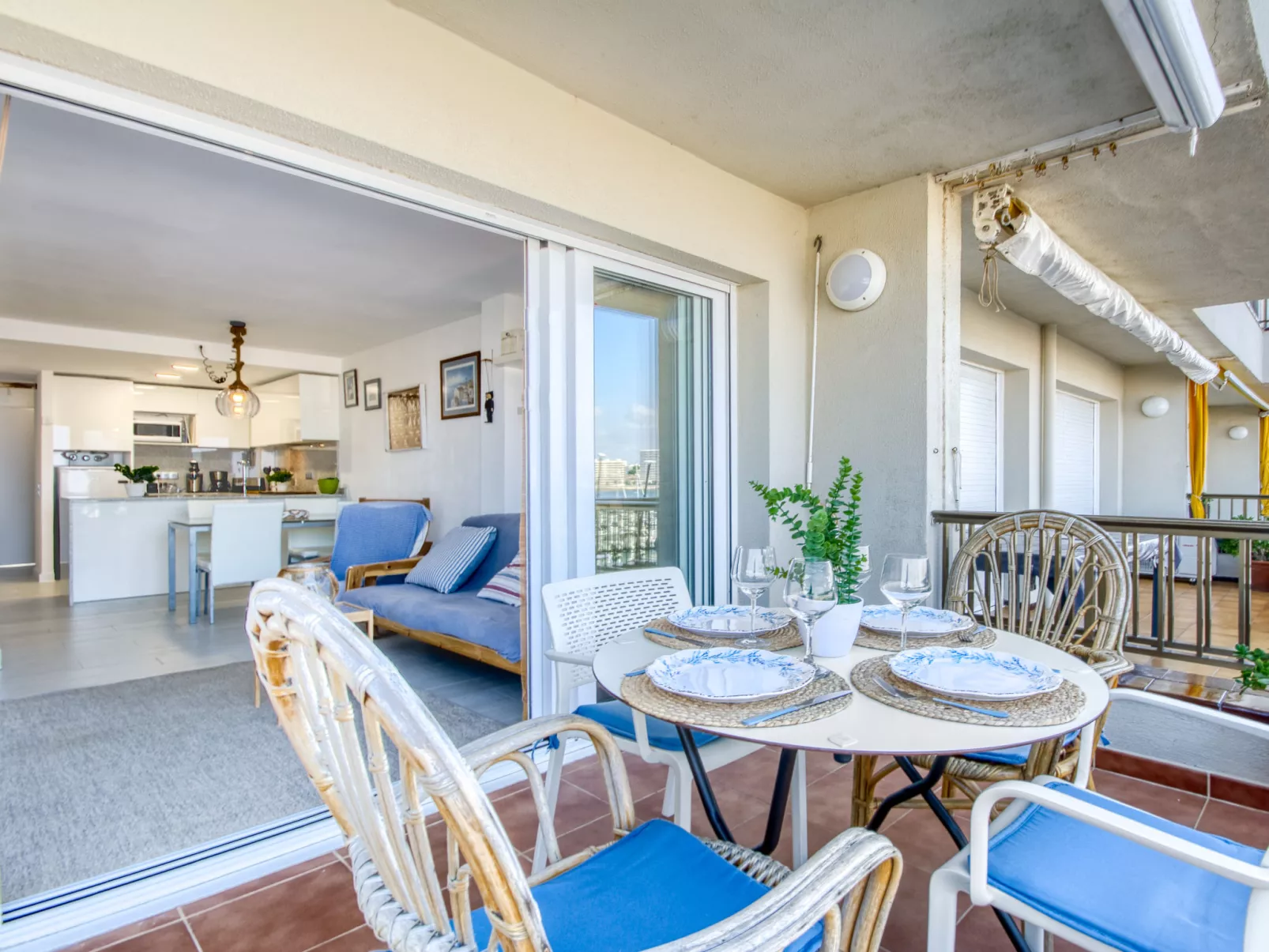 Port L'escala-Buiten