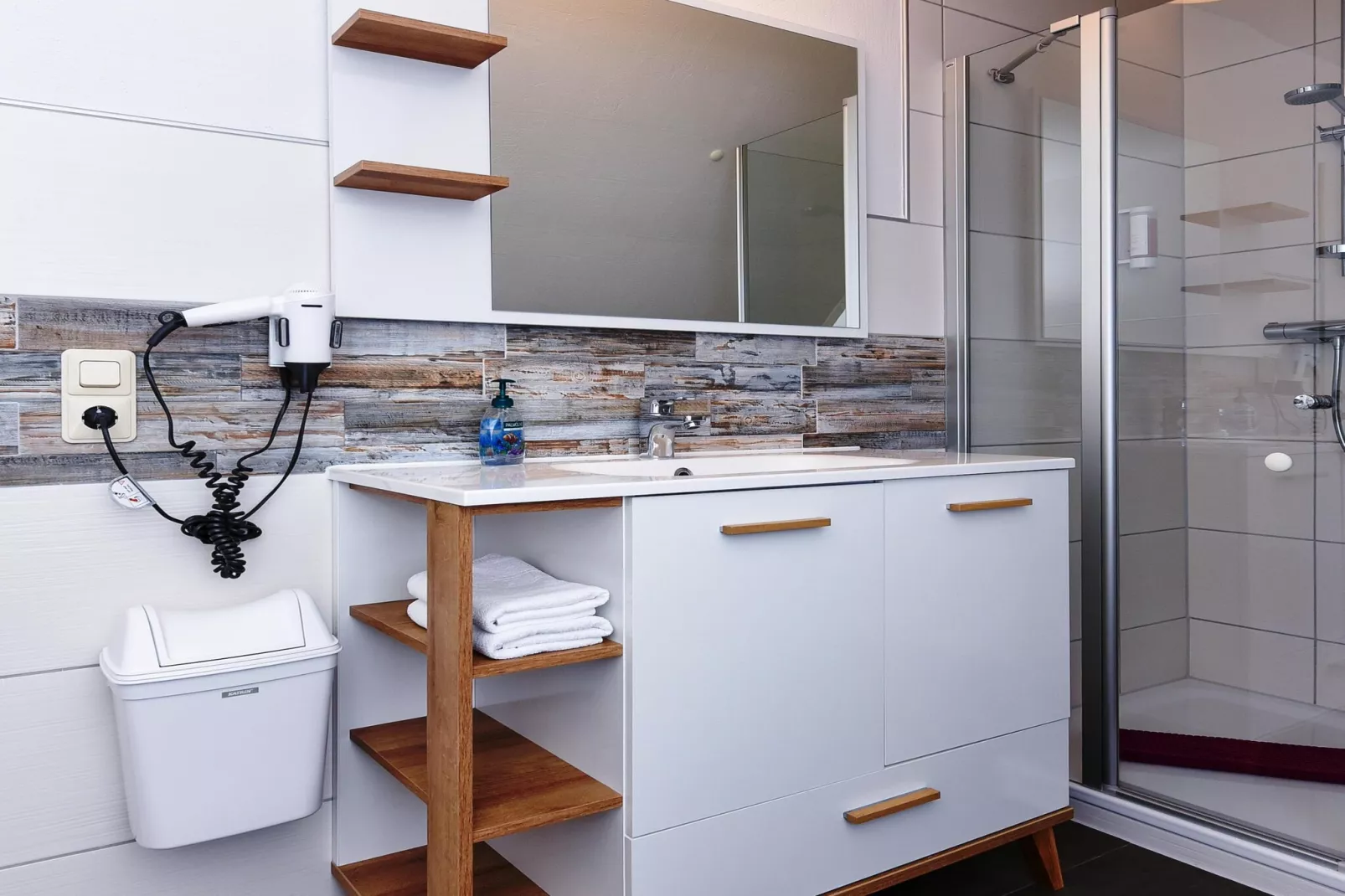 Haus zum Seehund 1-Badkamer