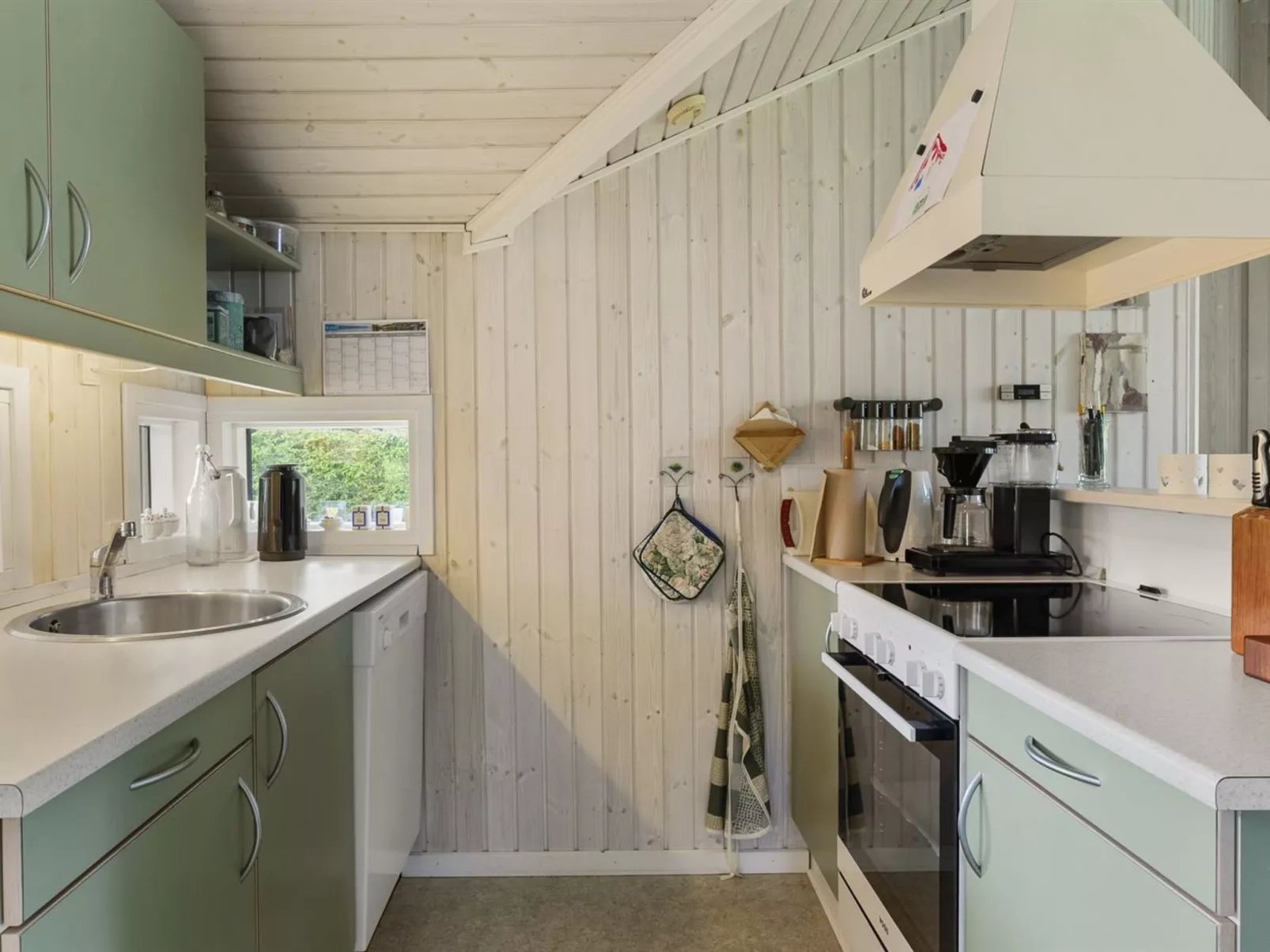 "Erok" -  from the sea-Binnen