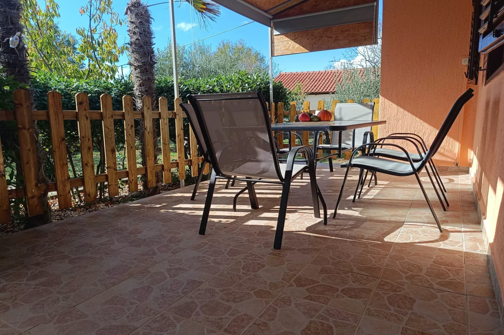 Holiday Home Višnja - Two Bedroom Holiday Home with Terrace - Terras