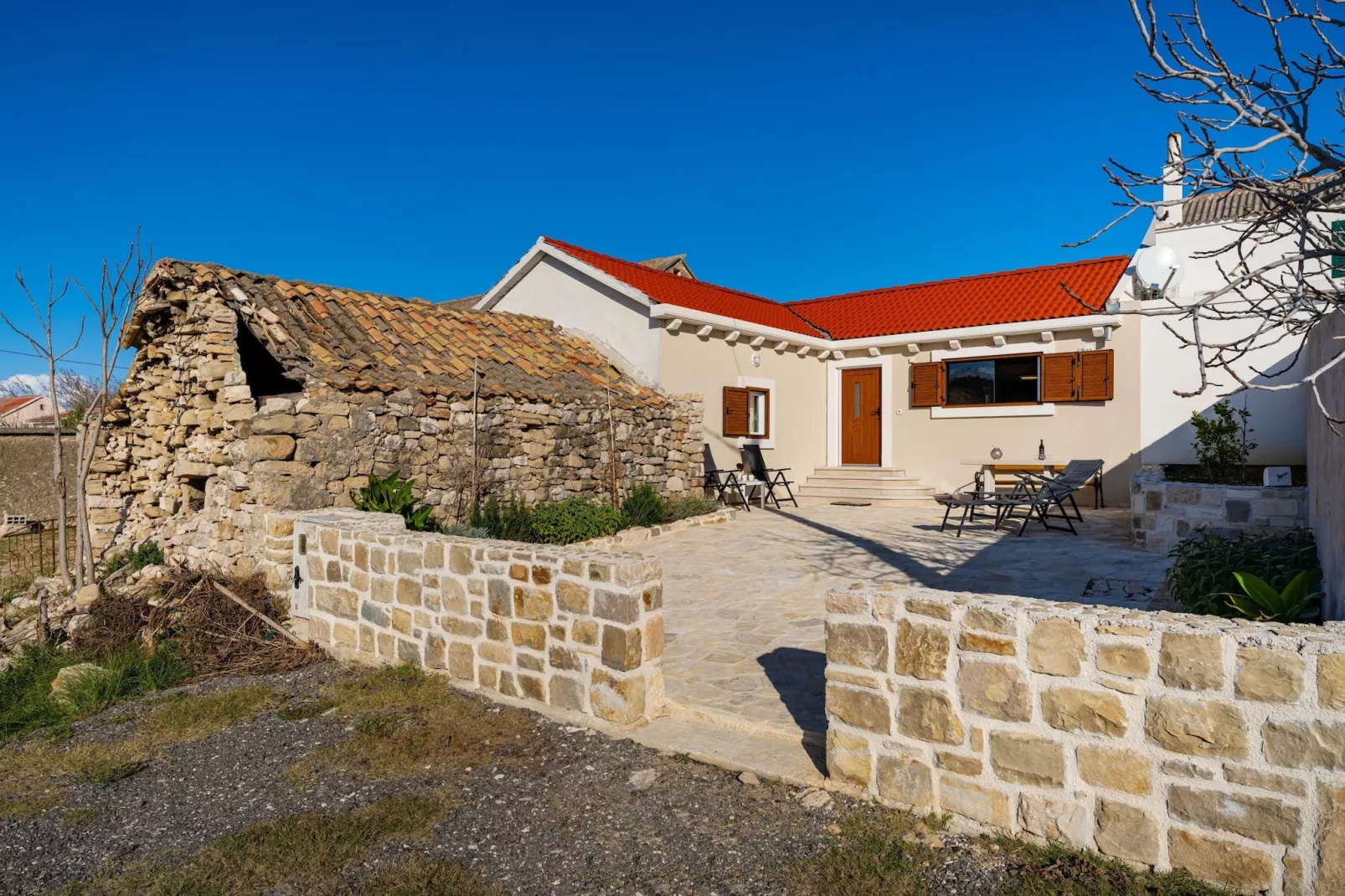 Holiday home Fortica-Buitenkant zomer