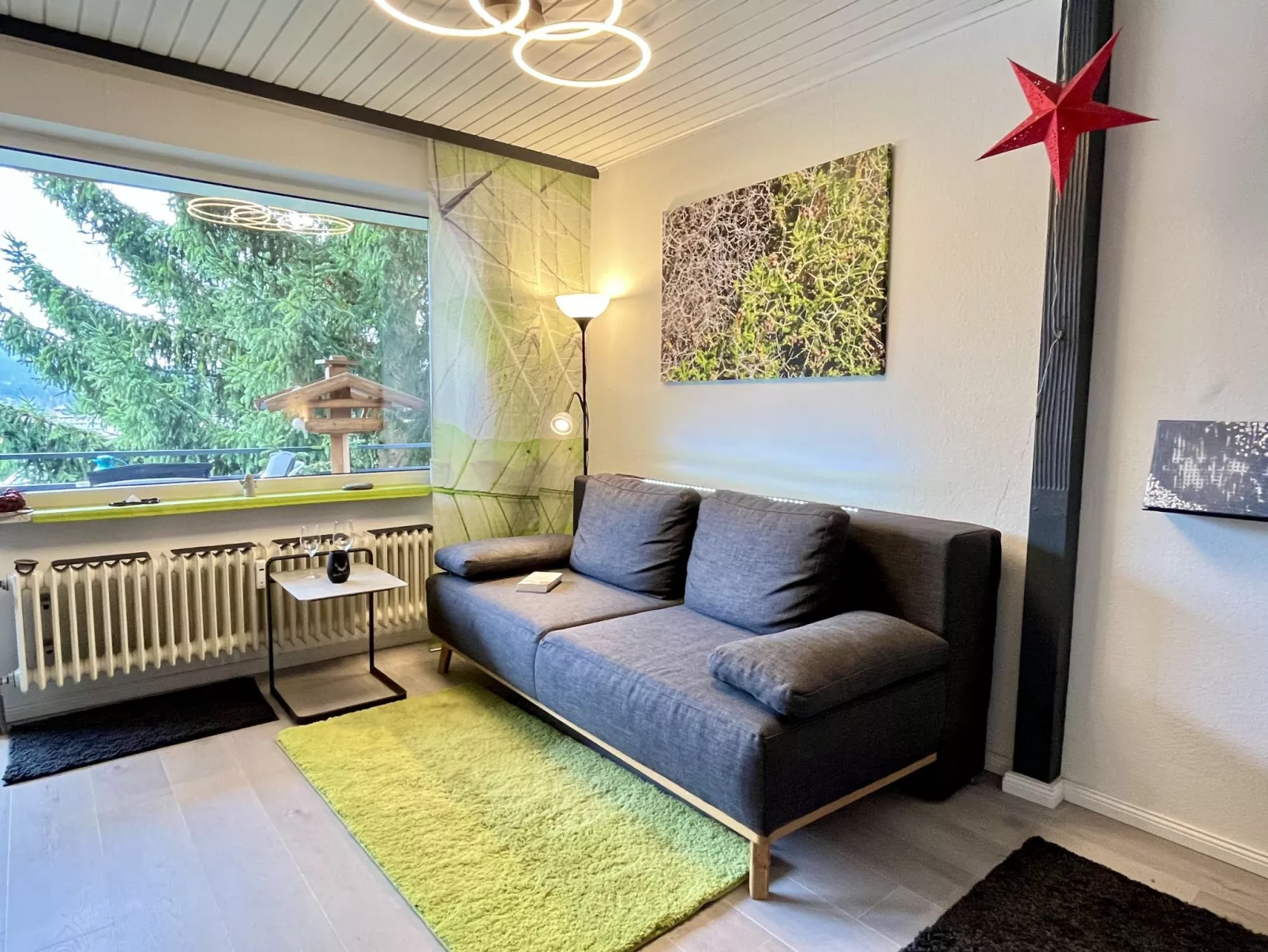 Sonnige Aussichten-Binnen