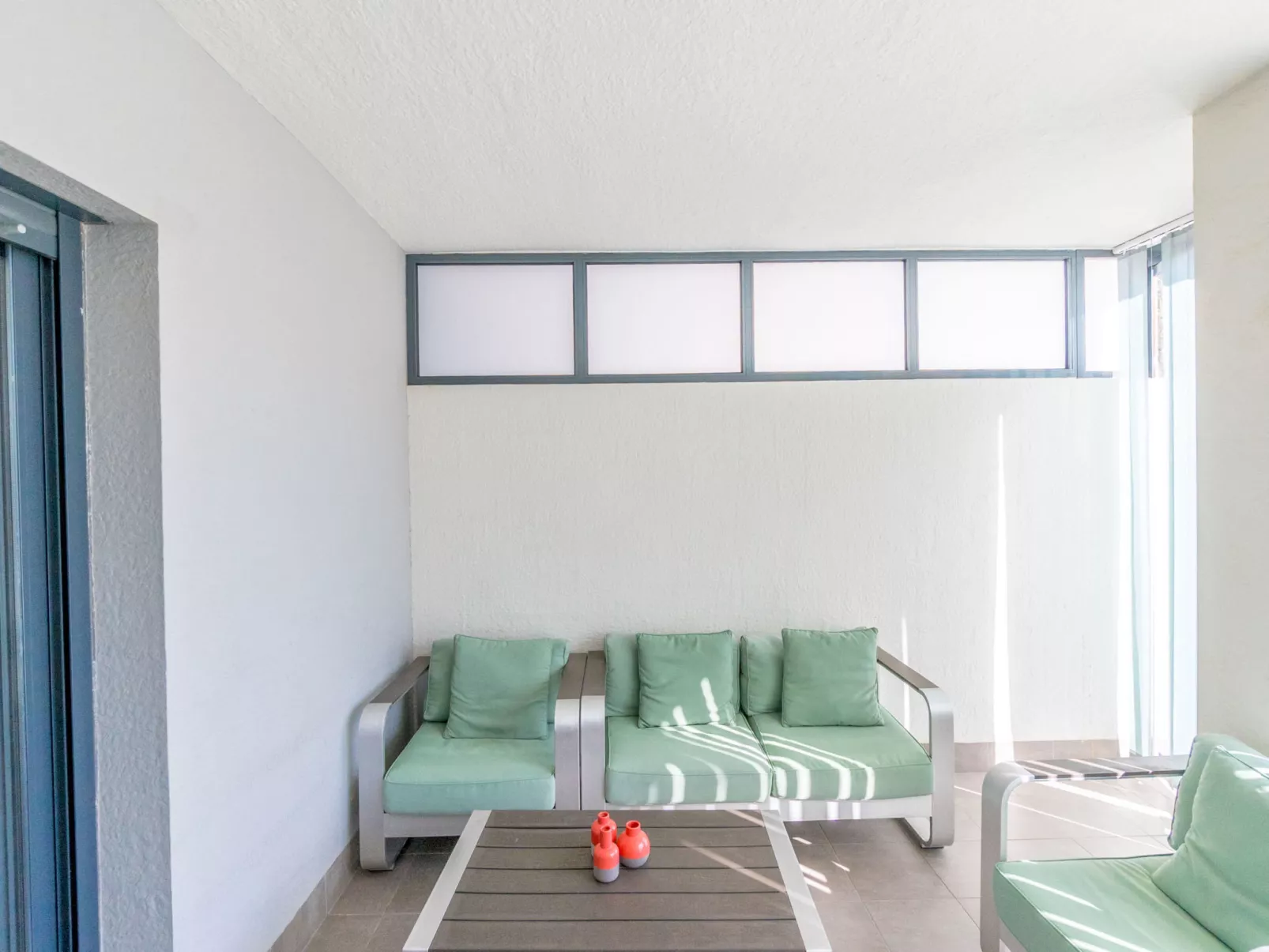 Oasis Beach 1-Binnen