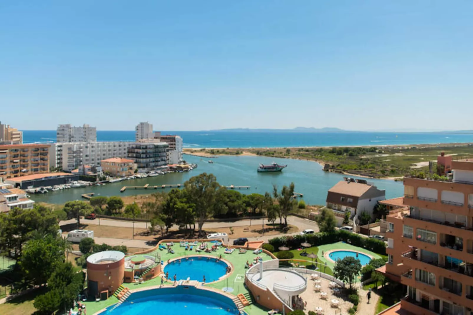 Studio à Roses-Niet-getagd