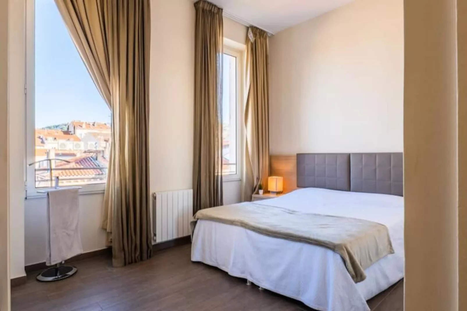 Résidence 3 Pièces Rue D’antibes à Deux Pas Du Palais Des Festivals-Niet-getagd