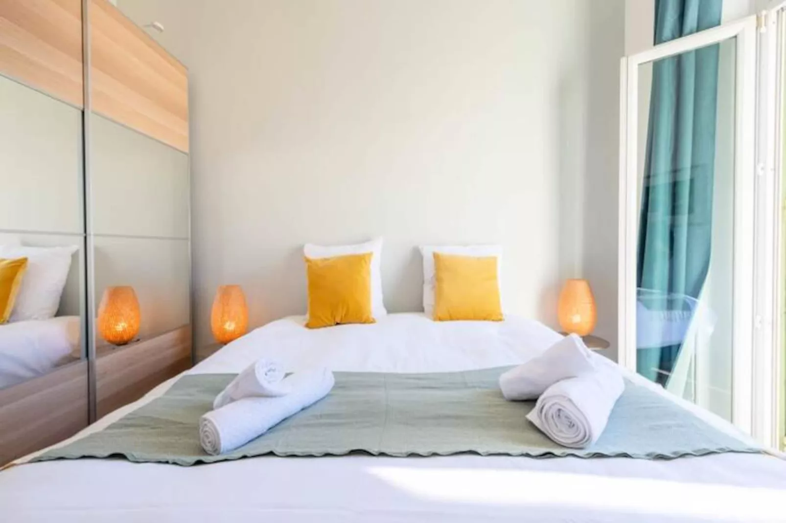 Résidence 3p Avec Balcons, 3min Du Palais Des Congr&egrave;s-Niet-getagd