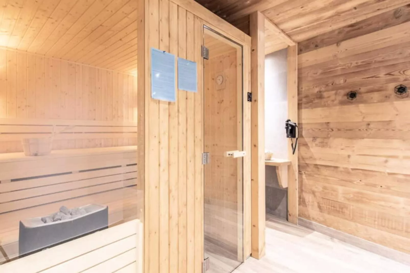 Résidence Sommard N° 9-Niet-getagd