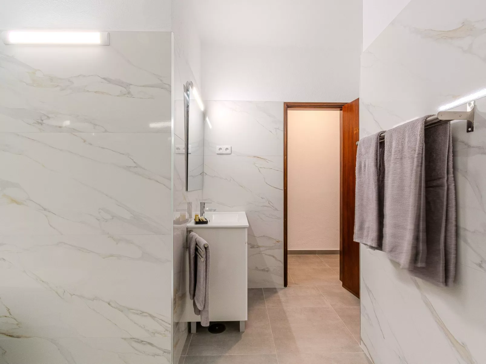 Amélia - Sunny Way-Binnen