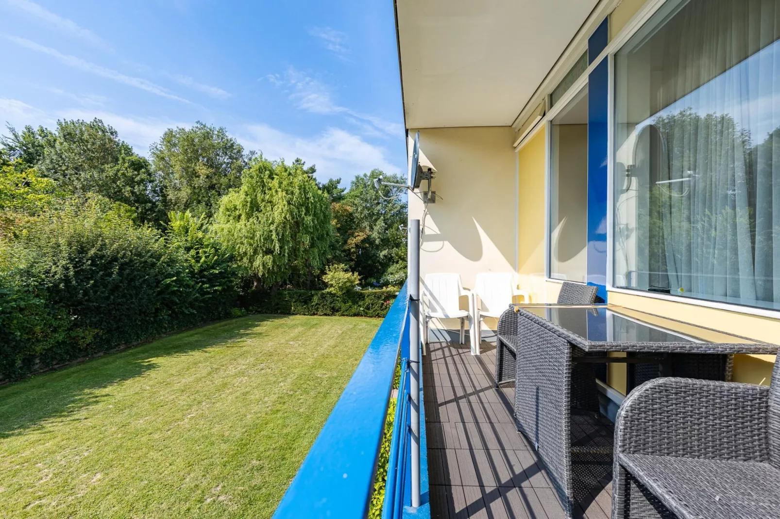 Appartement Burg van Woelderenlaan-Terrasbalkon