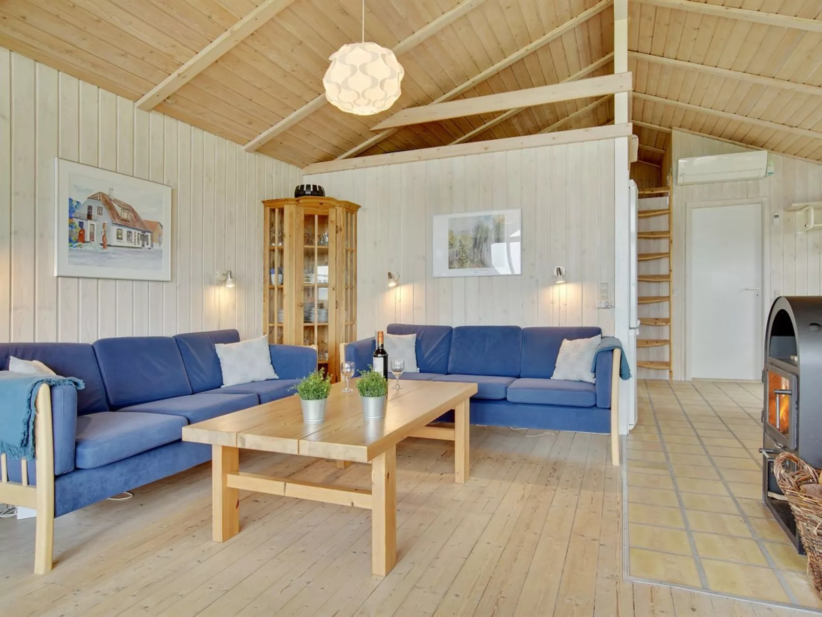 "Viktoria" - 400m from the sea-Binnen