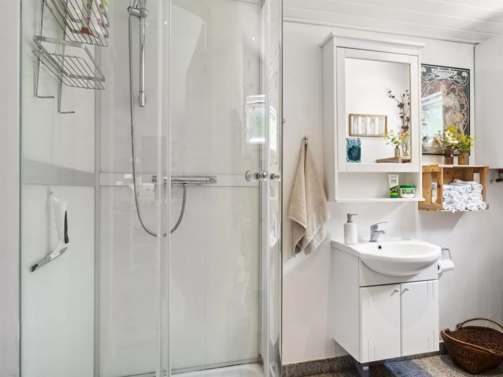 "Reika" - 1km from the sea-Binnen