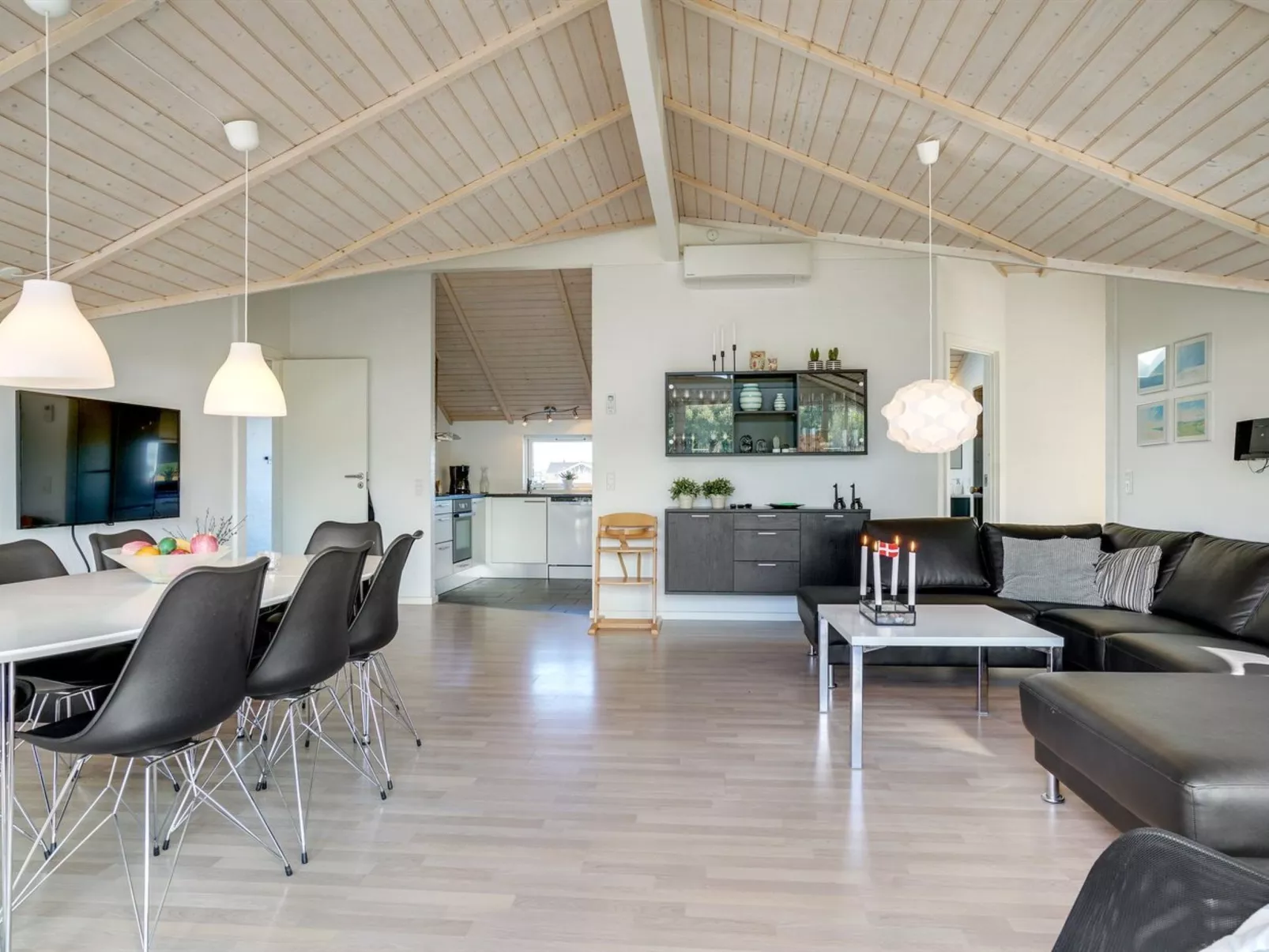 "Aria" - 1.2km from the sea-Binnen