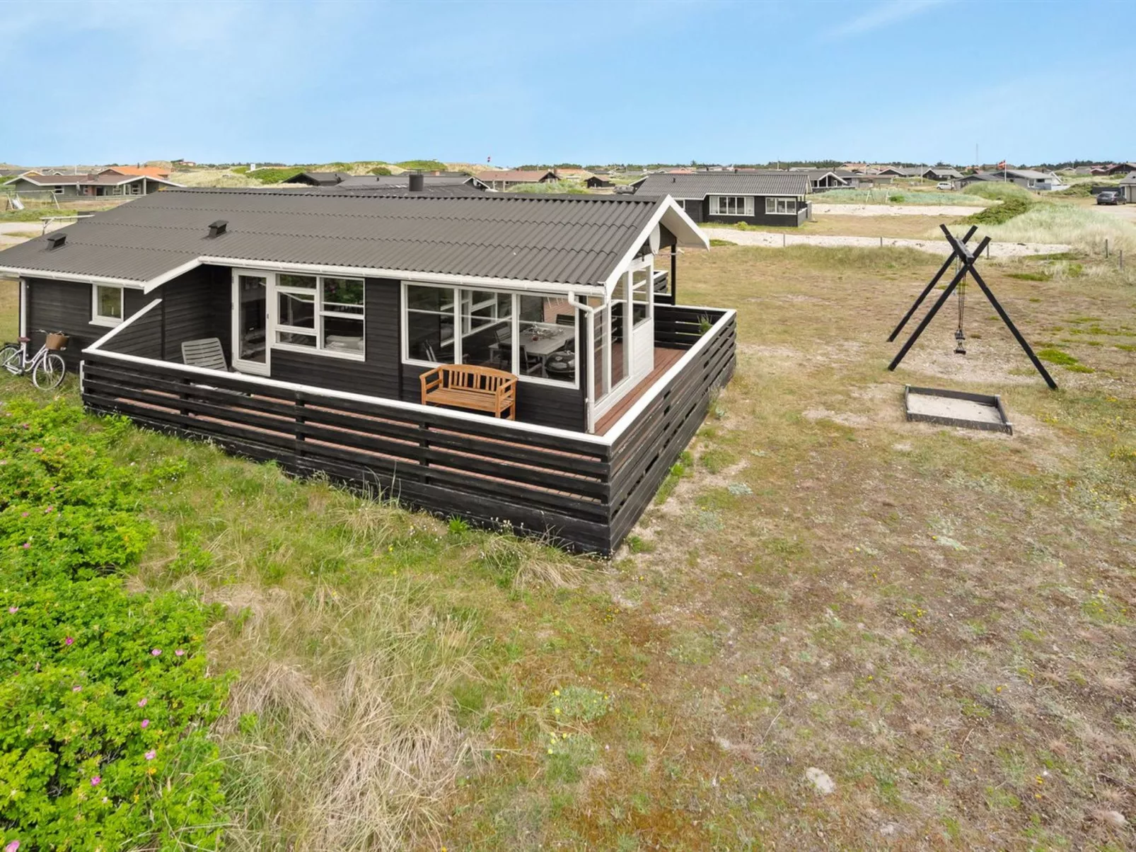 "Veetrikki" -  from the sea-Buiten