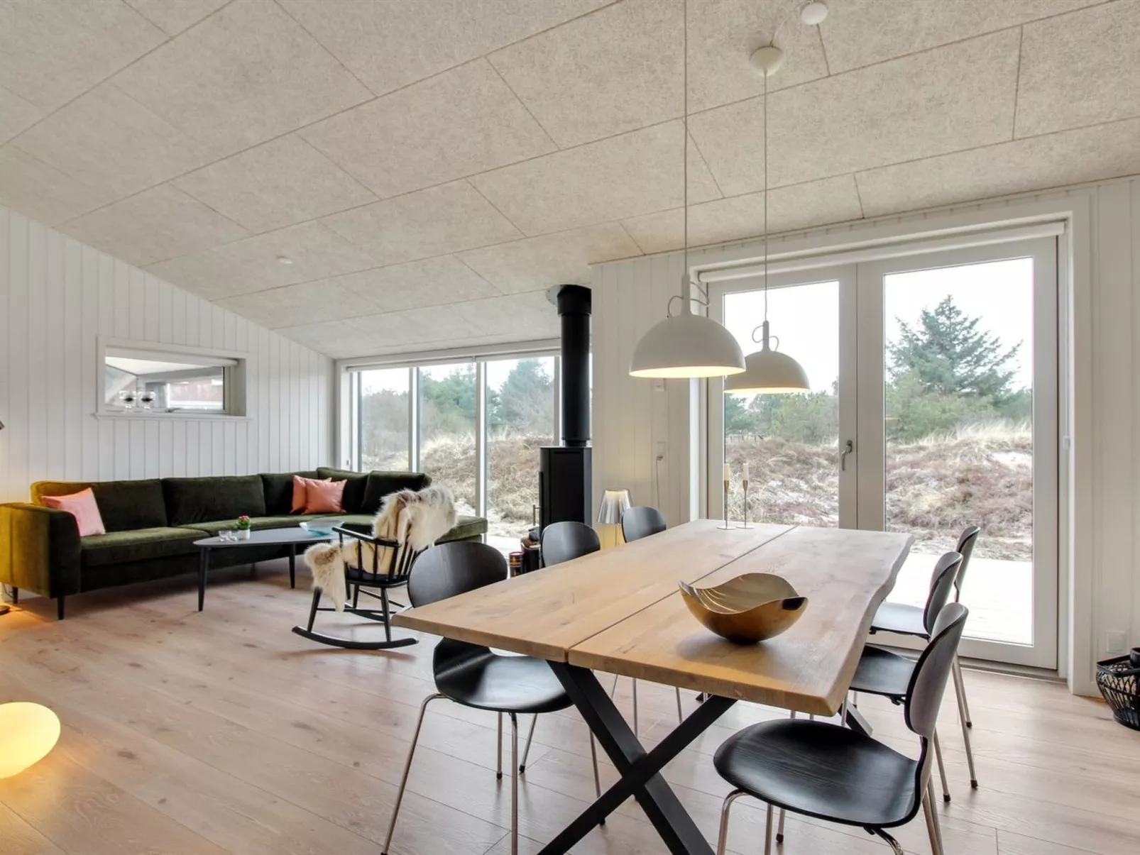 "Jirina" - 750m from the sea-Binnen