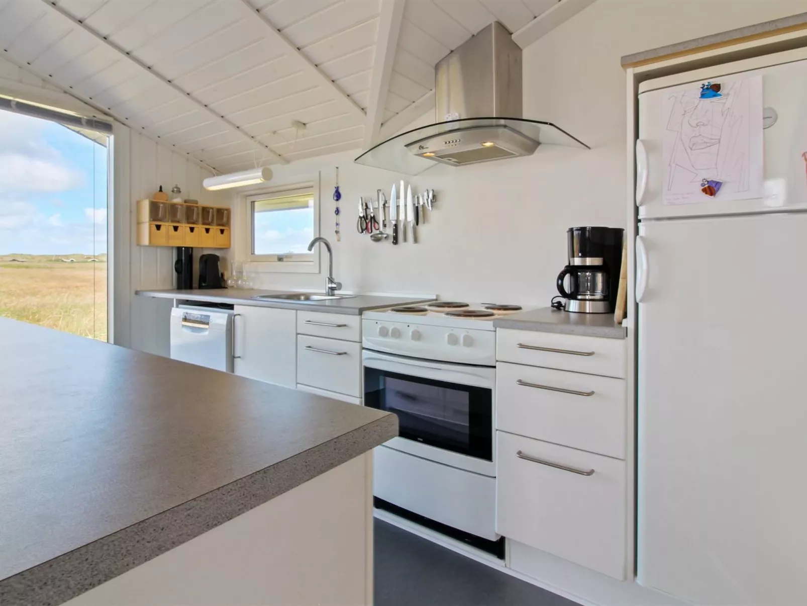 "Edyta" - 400m from the sea-Binnen