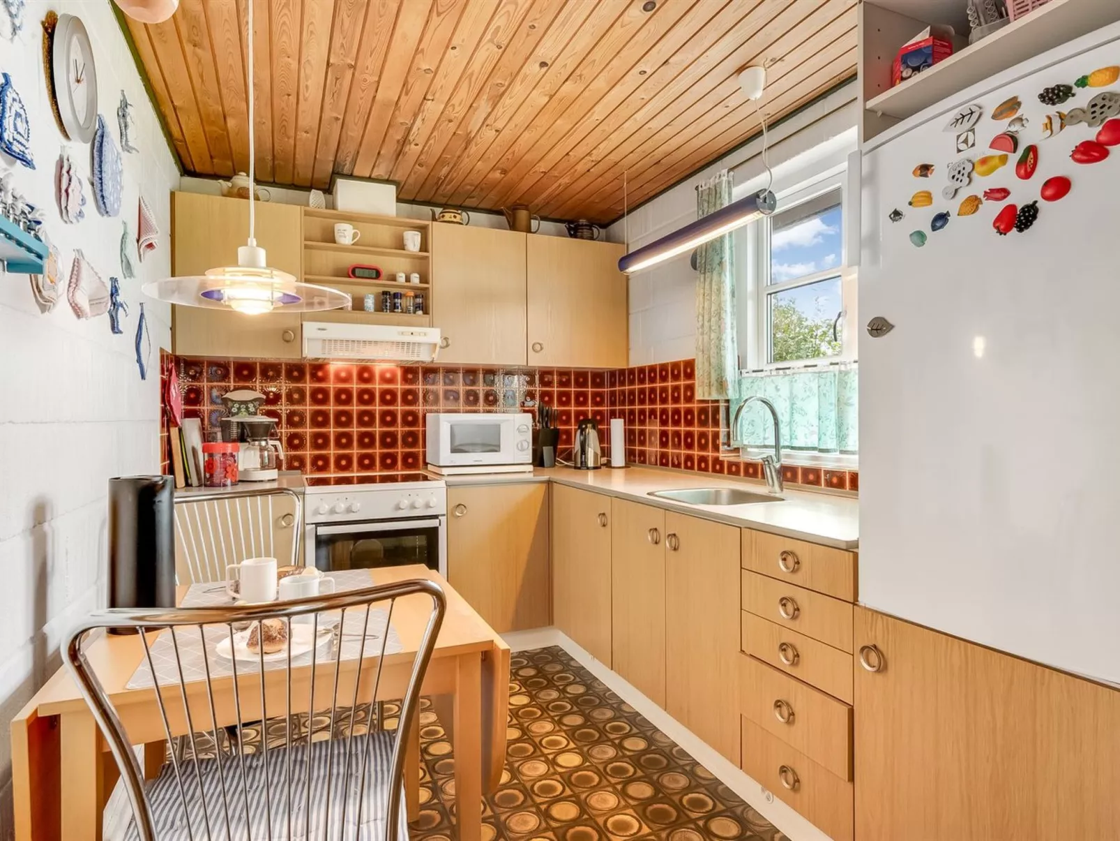 "Tuki" - 700m to the fjord-Binnen