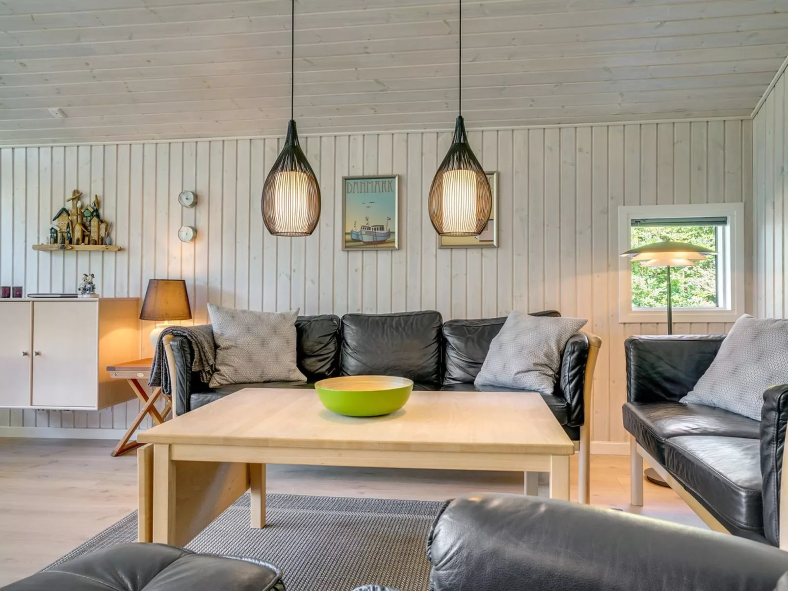 "Esaline" - 400m from the sea-Binnen