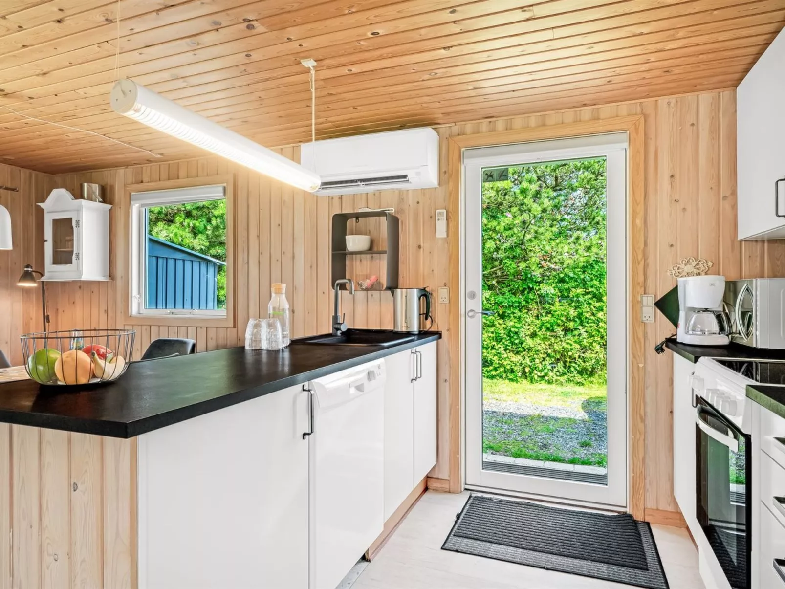 "Bistra" - 400m from the sea-Binnen