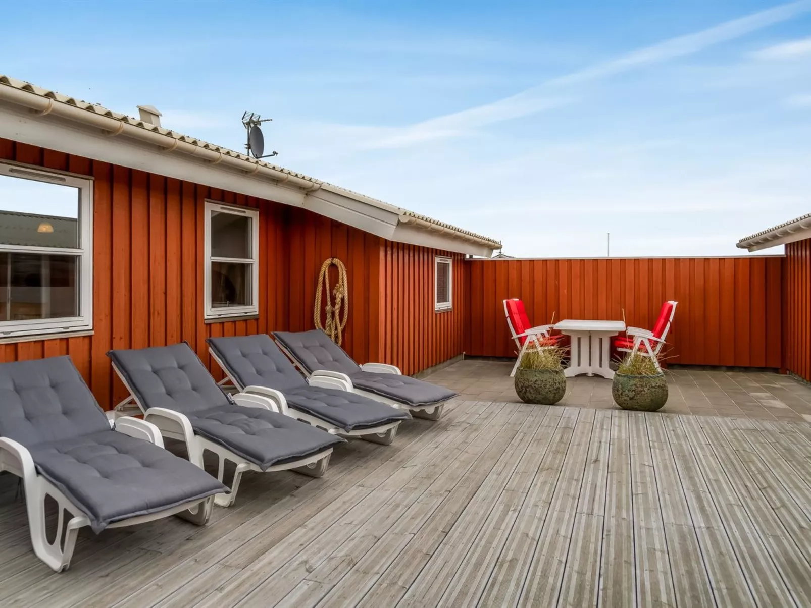 "Dolma" - 75m from the sea-Buiten