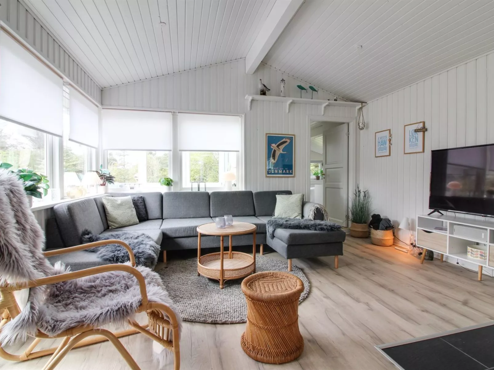 "Henryette" - 200m from the sea-Binnen