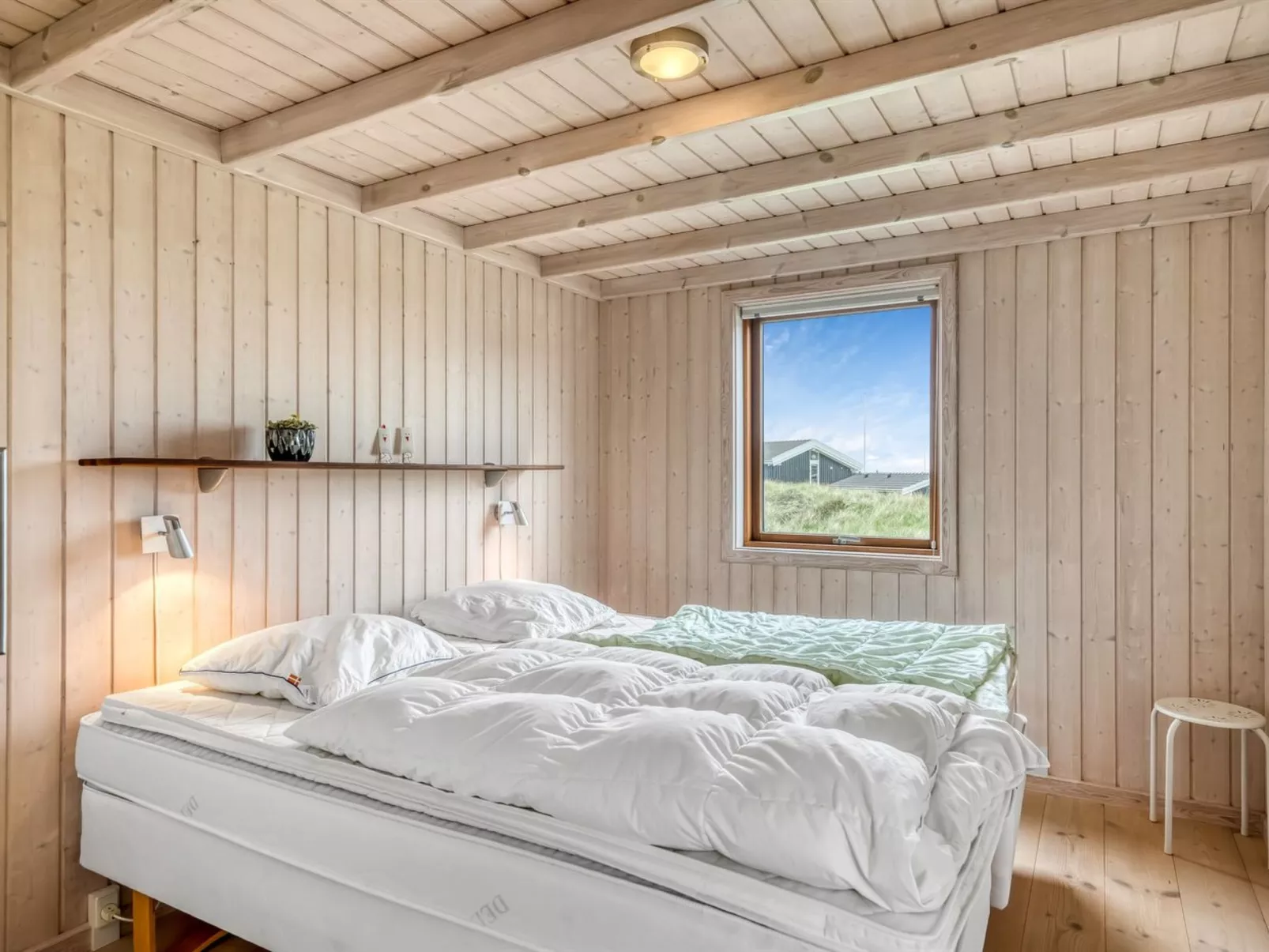 "Yma" - 200m from the sea-Binnen