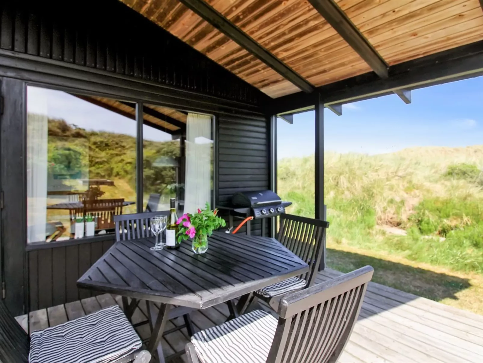 "Tulir" - 300m from the sea-Buiten