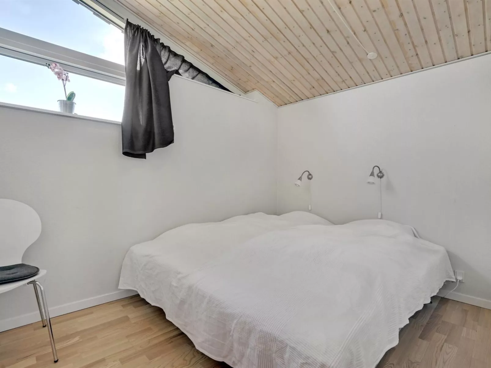 "Evald" - 200m from the sea-Binnen