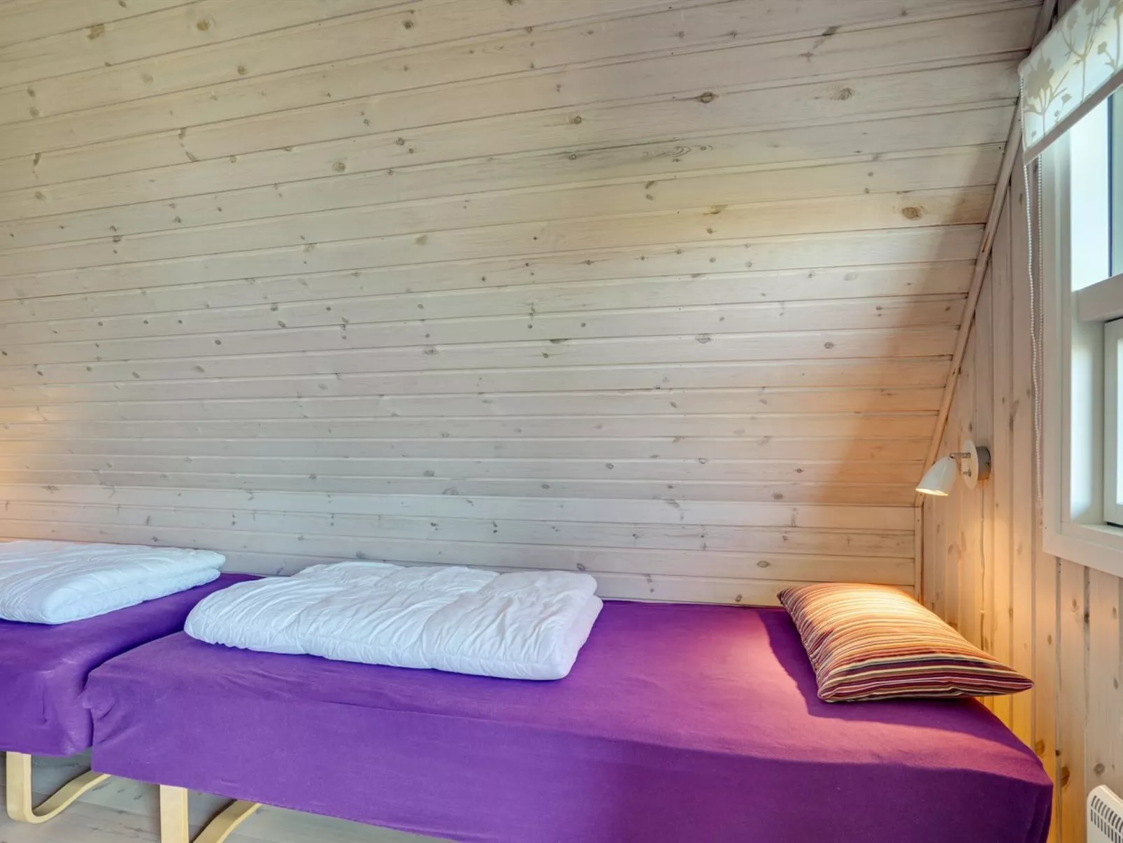 "Viona" - 350m from the sea-Binnen