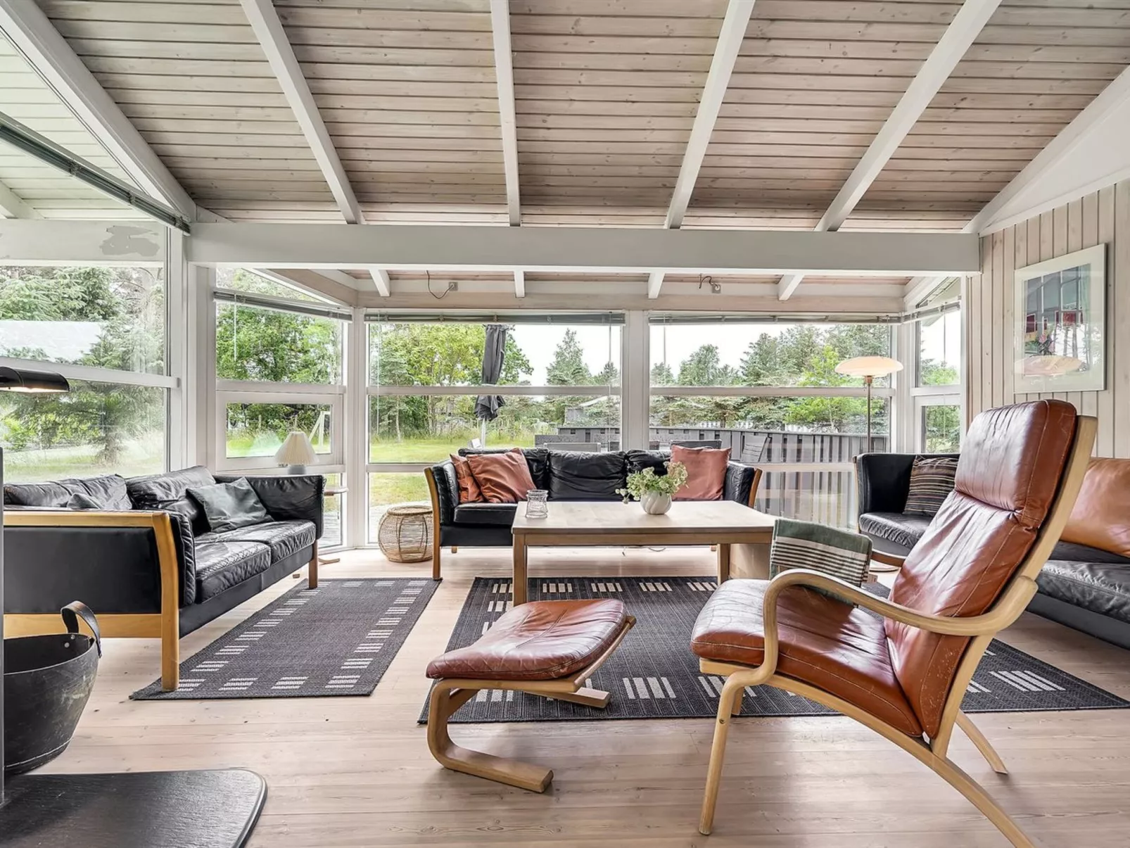 "Gjorgjija" -  from the sea-Binnen