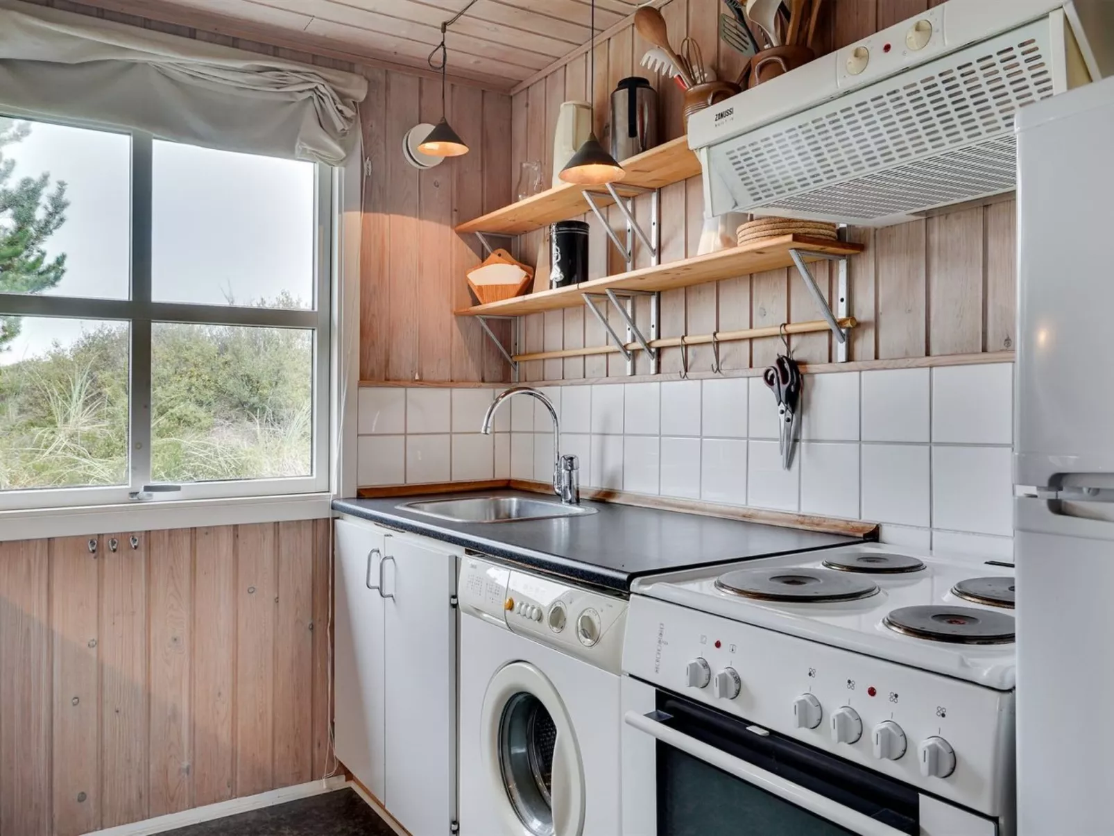 "Asina" - 400m from the sea-Binnen