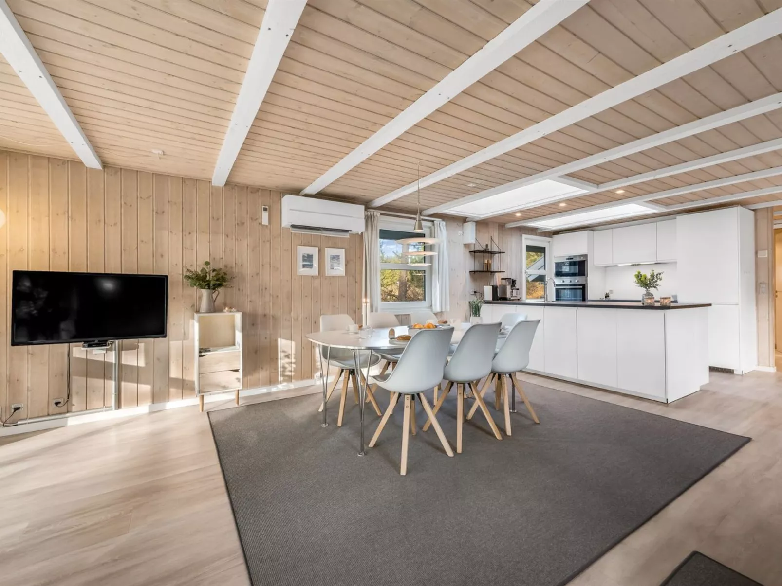 "Yuma" - 1km from the sea-Binnen