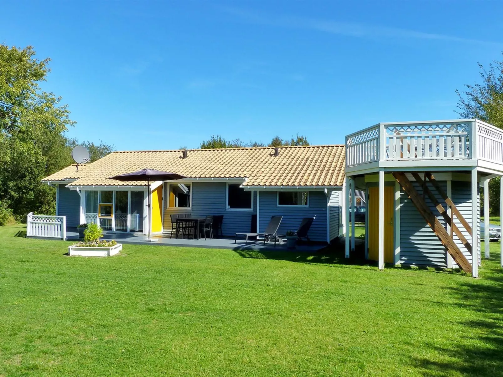 "Jouko" - 400m from the sea-Buiten