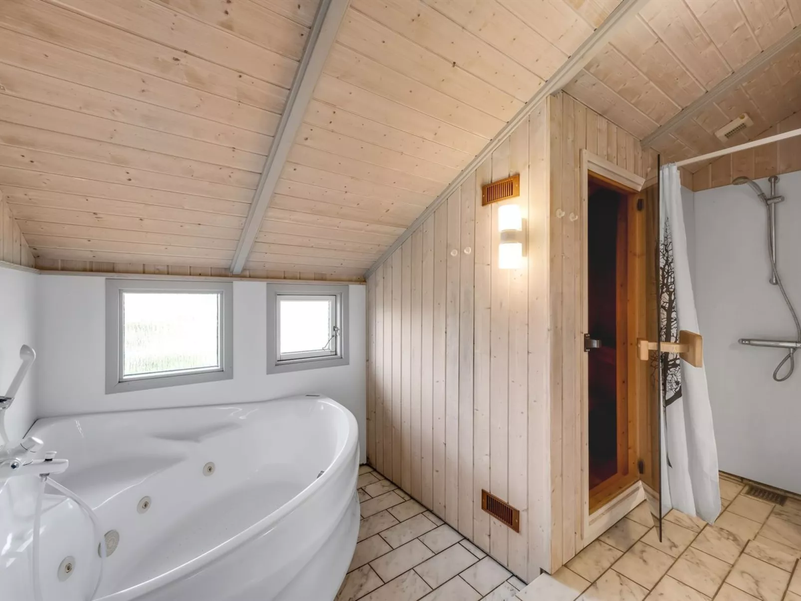 "Tuure" -  from the sea-Binnen