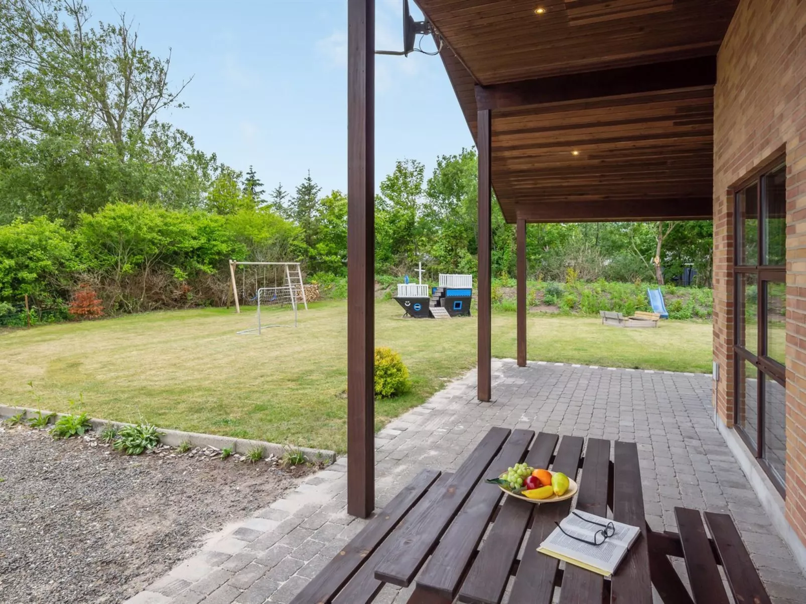 "Rika" - 525m to the fjord-Buiten