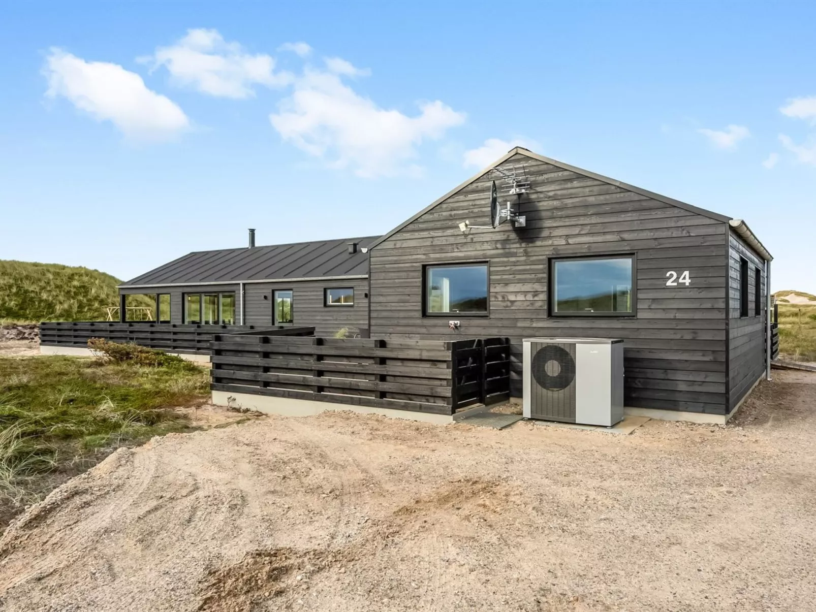 "Birger" - 300m from the sea-Buiten