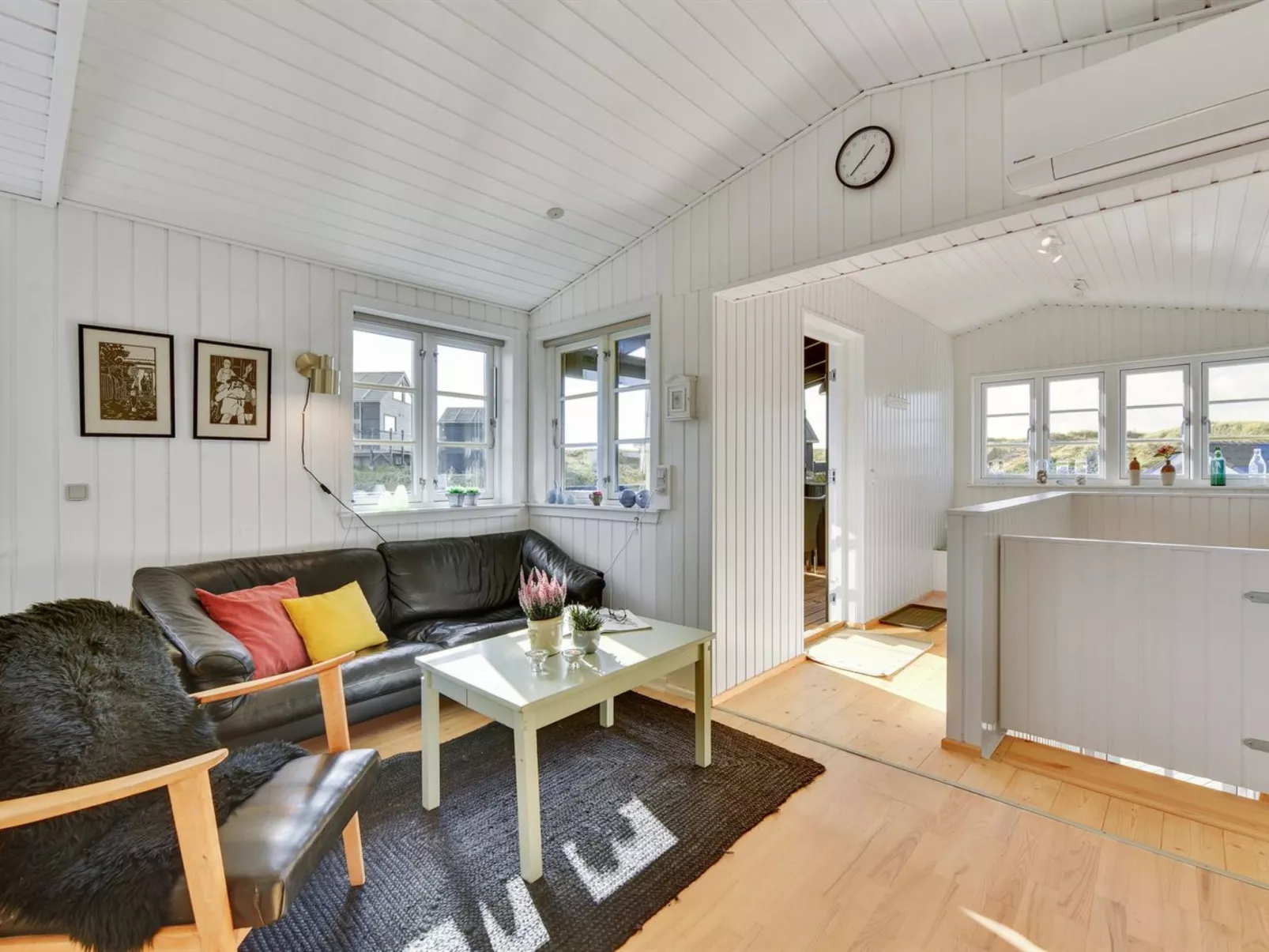 "Ayu" - 100m from the sea-Binnen