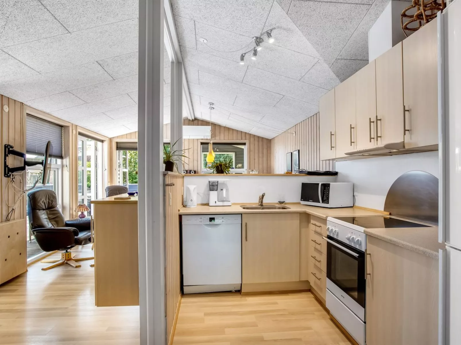 "Omar" - 1.0km from the sea-Binnen