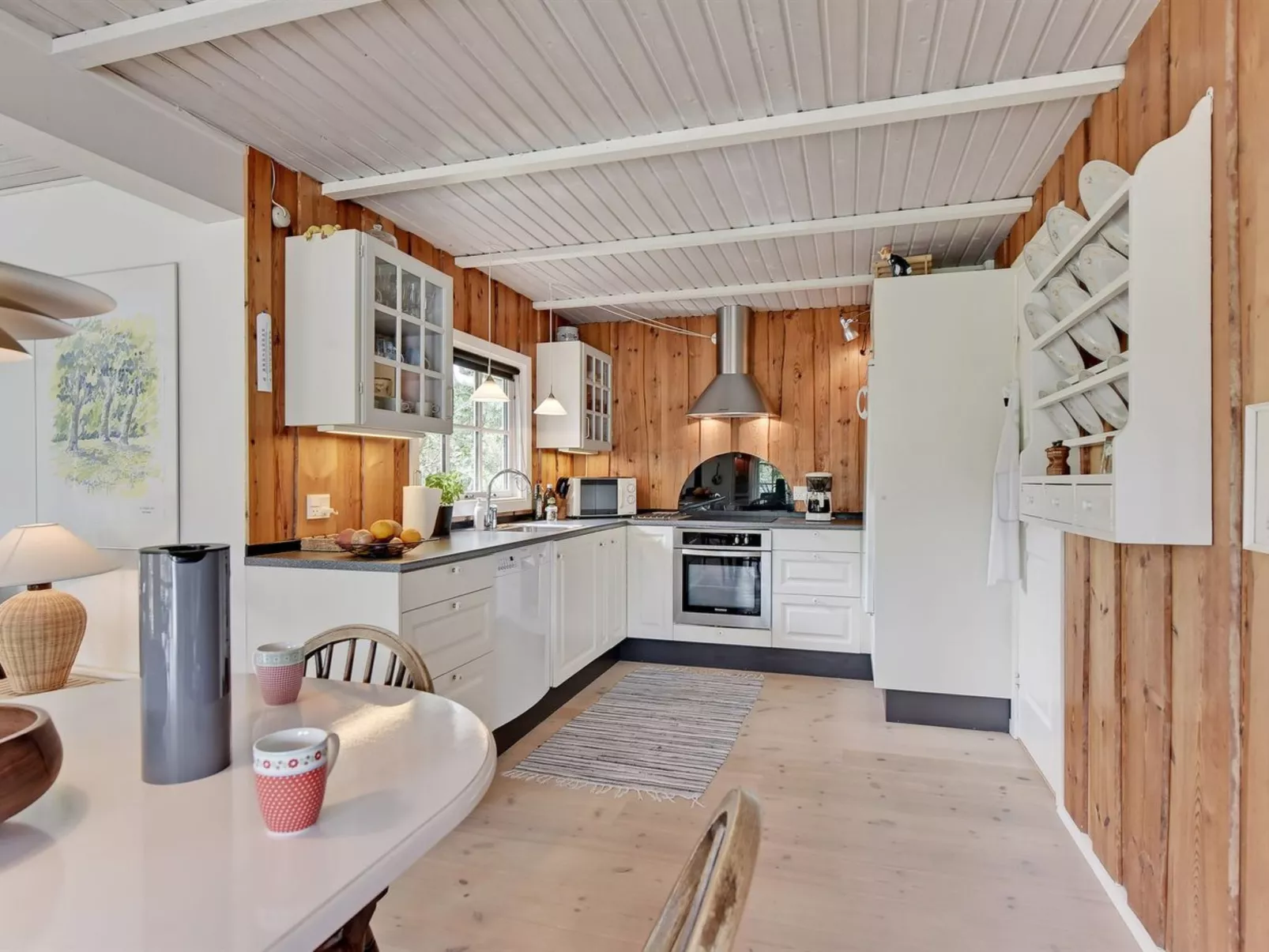 "Dines" - 1km from the sea-Binnen