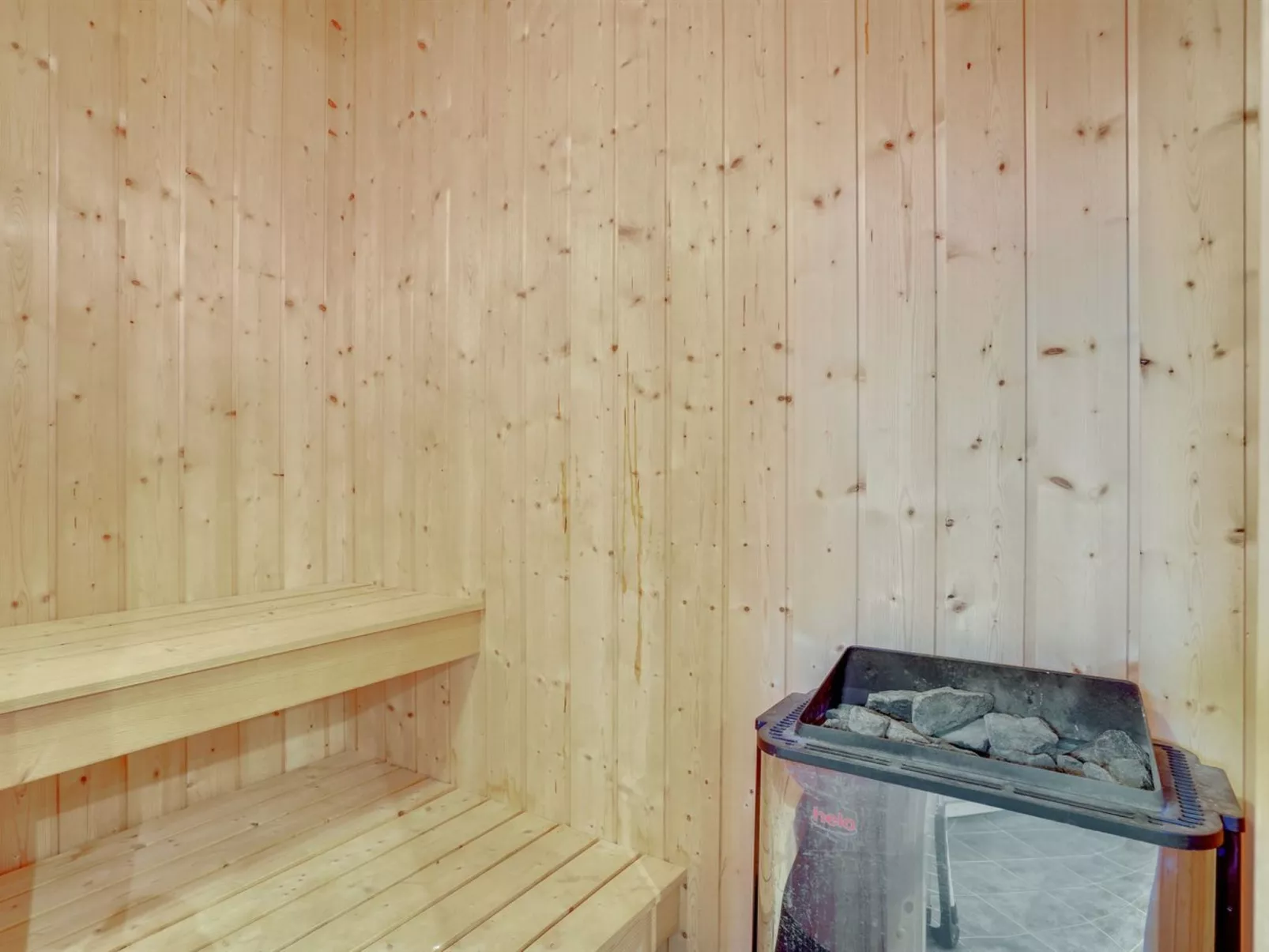 "Elni" - 900m from the sea-Binnen