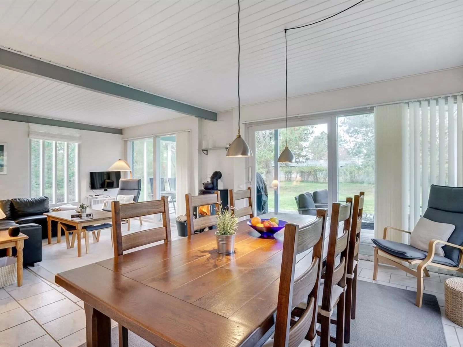 "Torhild" - 150m from the sea-Binnen