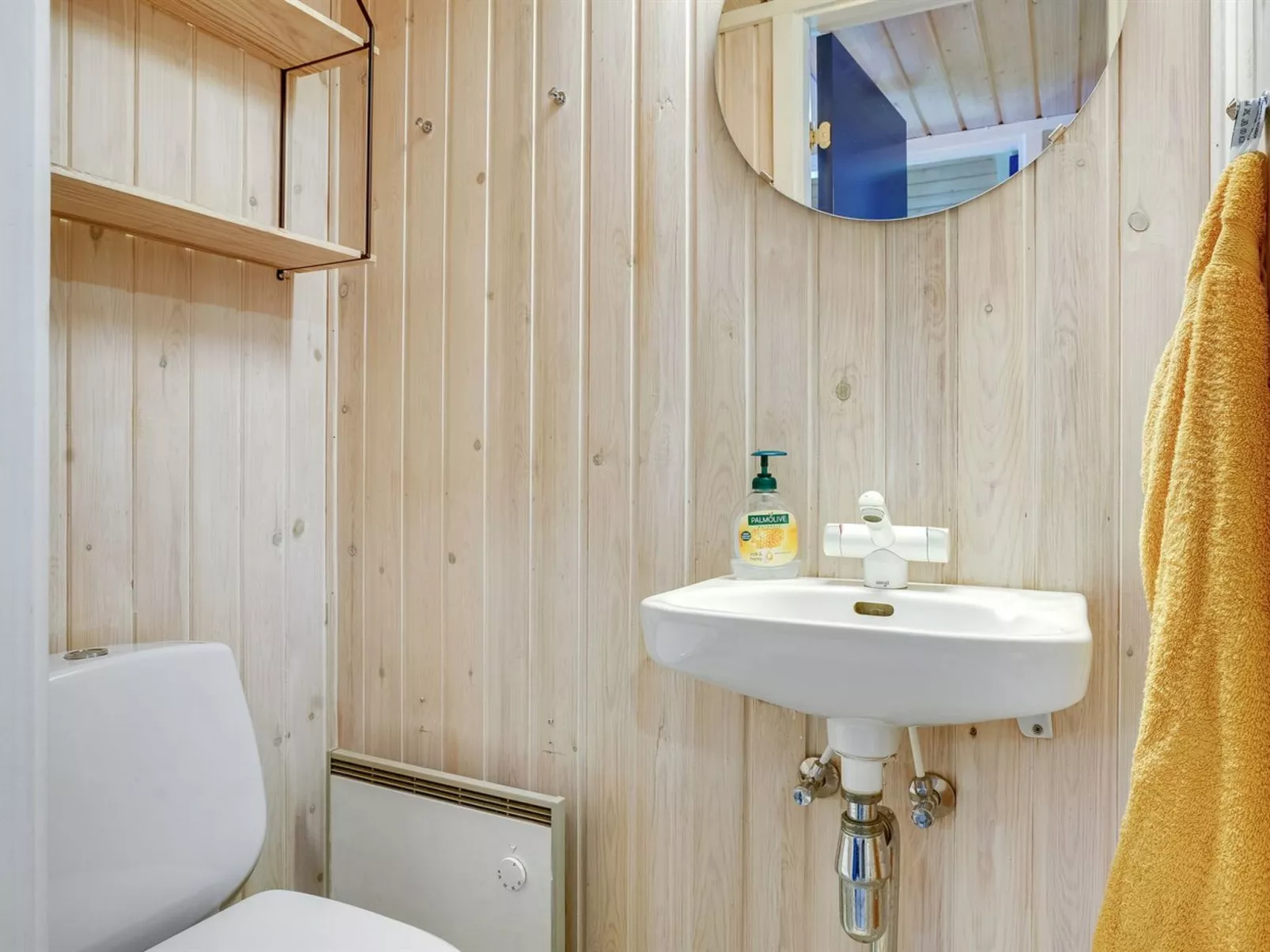 "Lovis" - 600m from the sea-Binnen