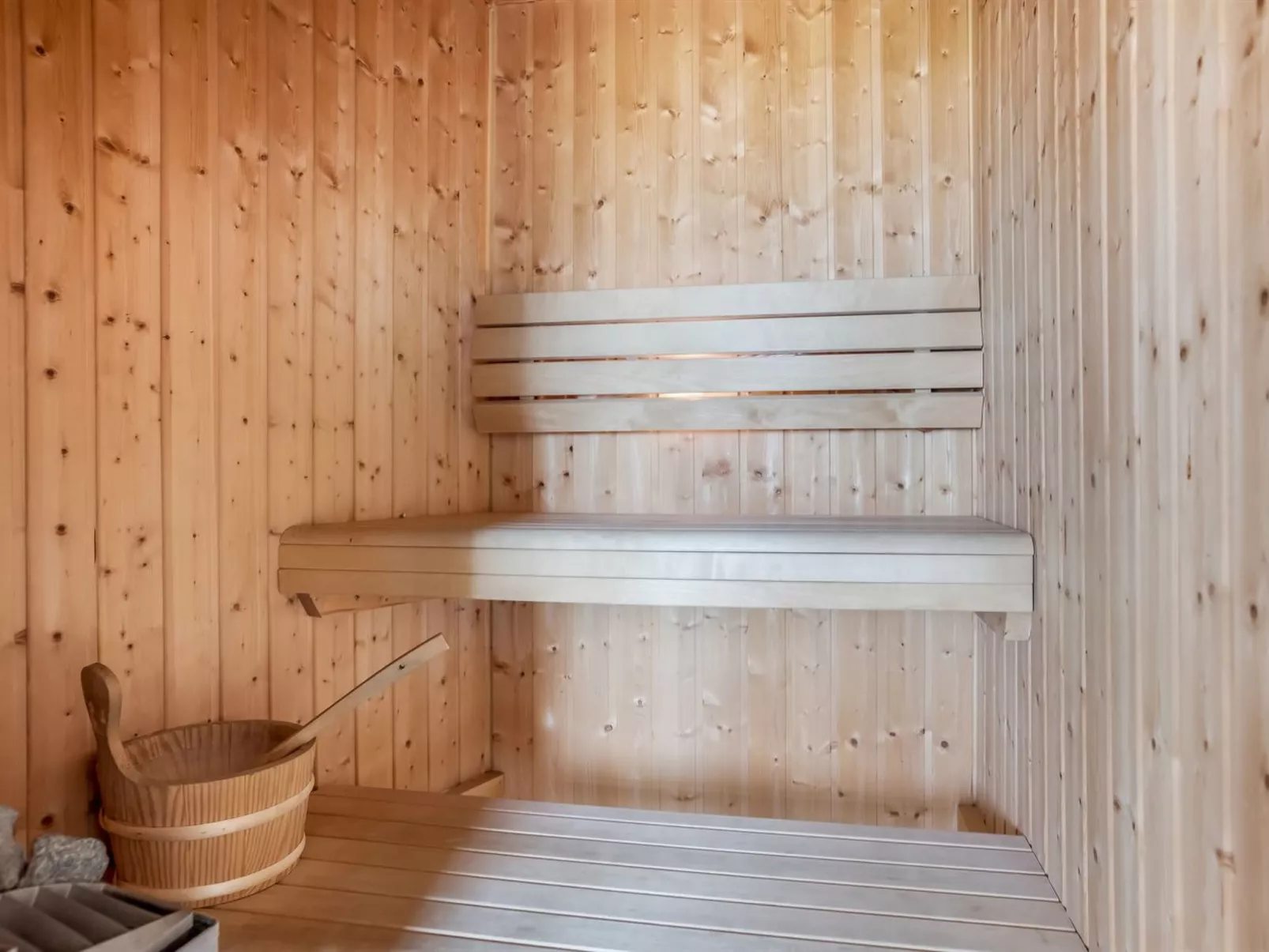 "Hermoth" - 300m from the sea-Binnen