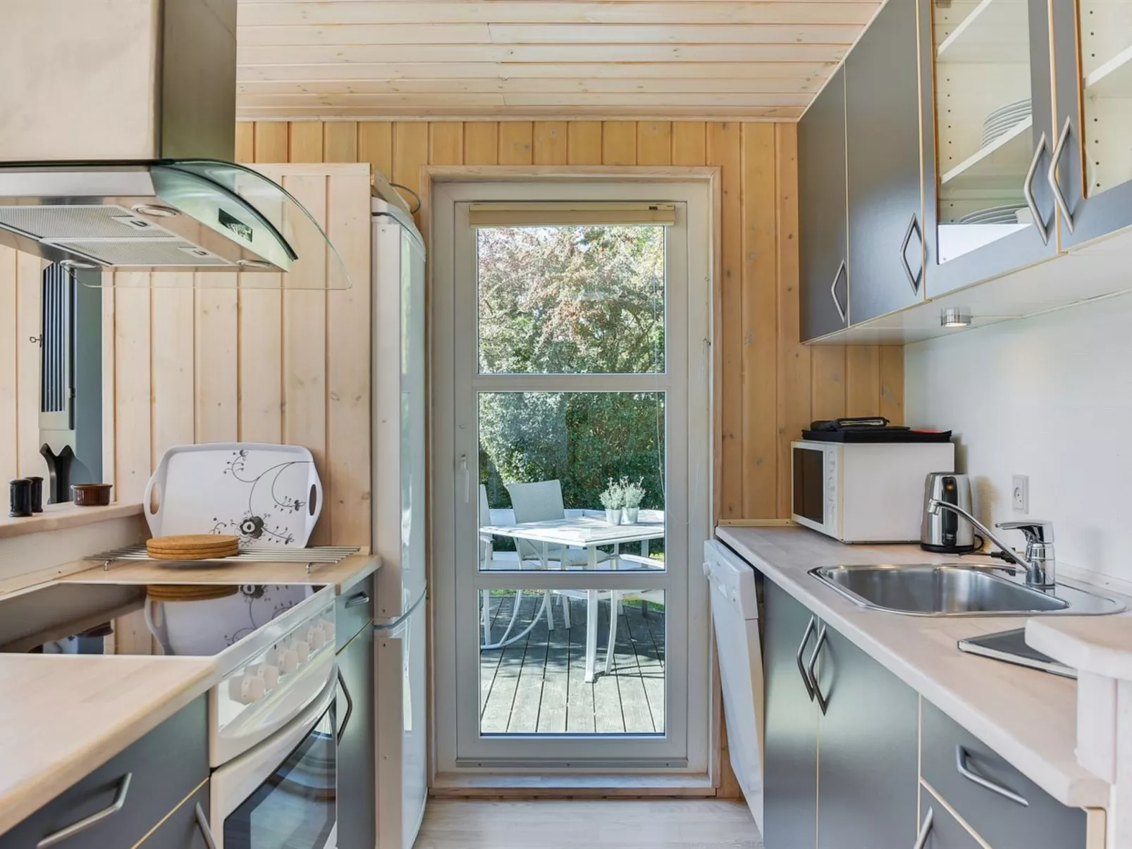 "Leandra" - 600m from the sea-Binnen