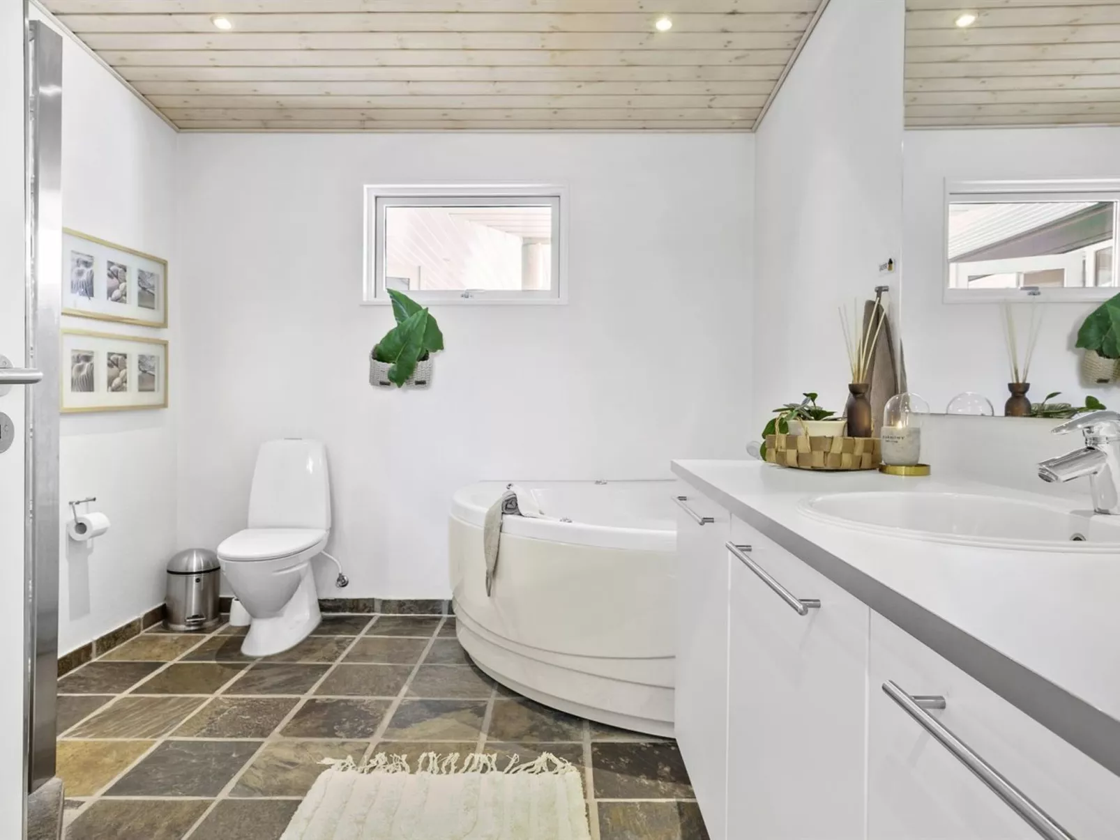 "Nele" - 400m from the sea-Binnen