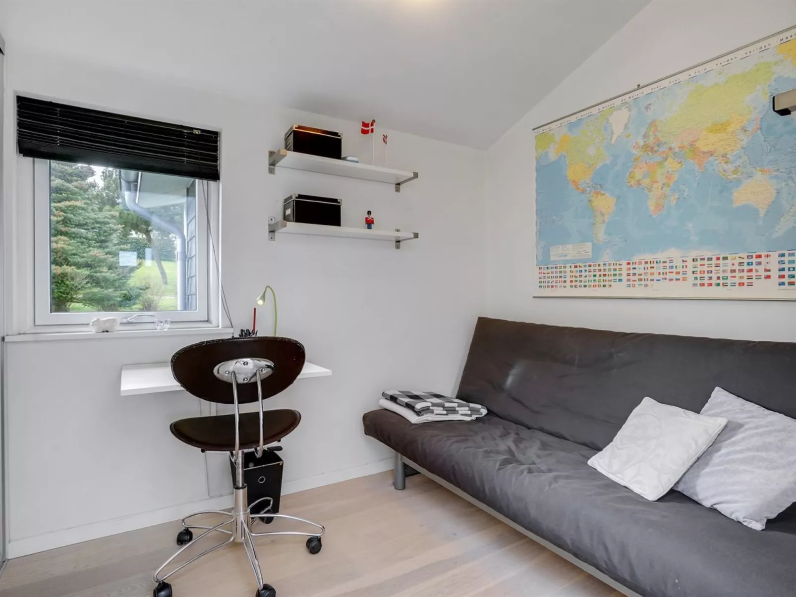 "Kuno" - 300m from the sea-Binnen