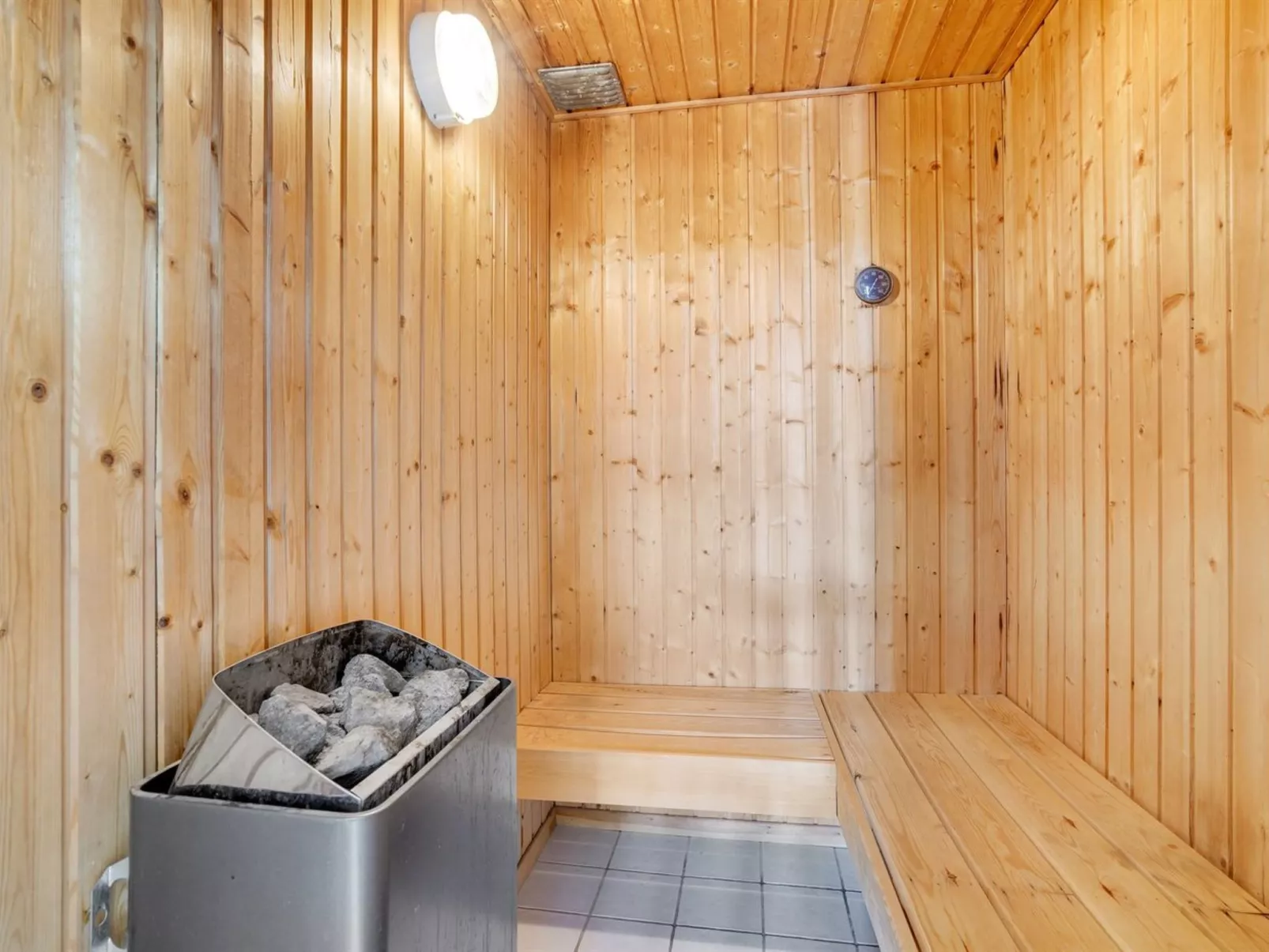 "Kragh" - 950m from the sea-Binnen