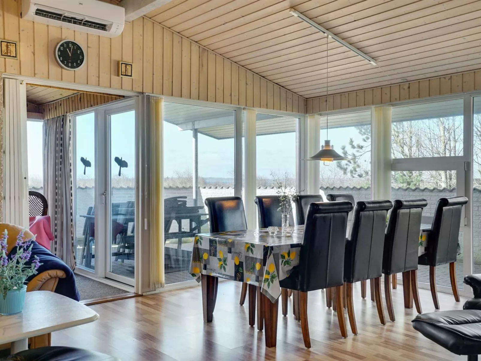 "Anselma" - 800m to the fjord-Binnen