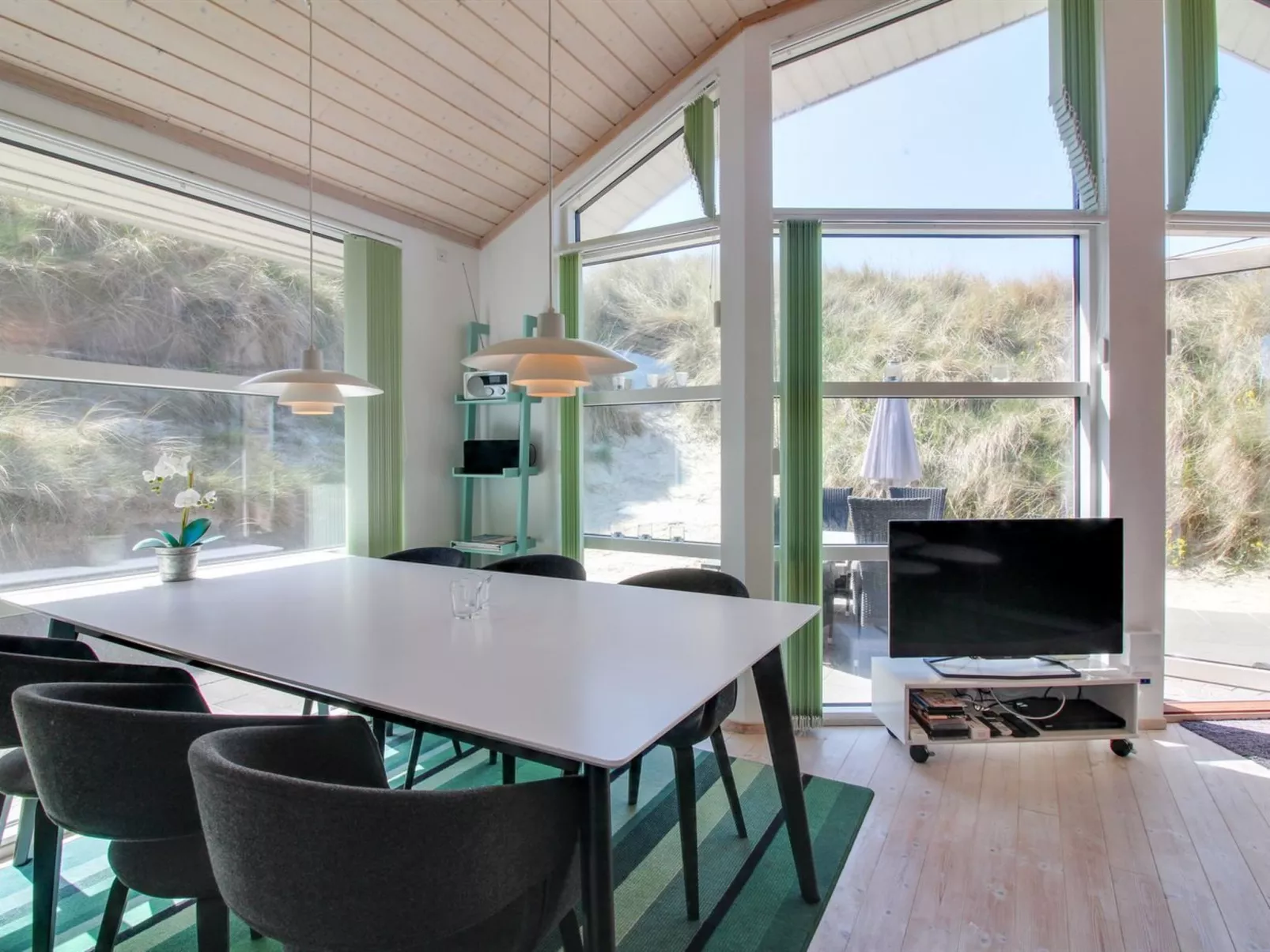 "Felippa" - 25m from the sea-Binnen