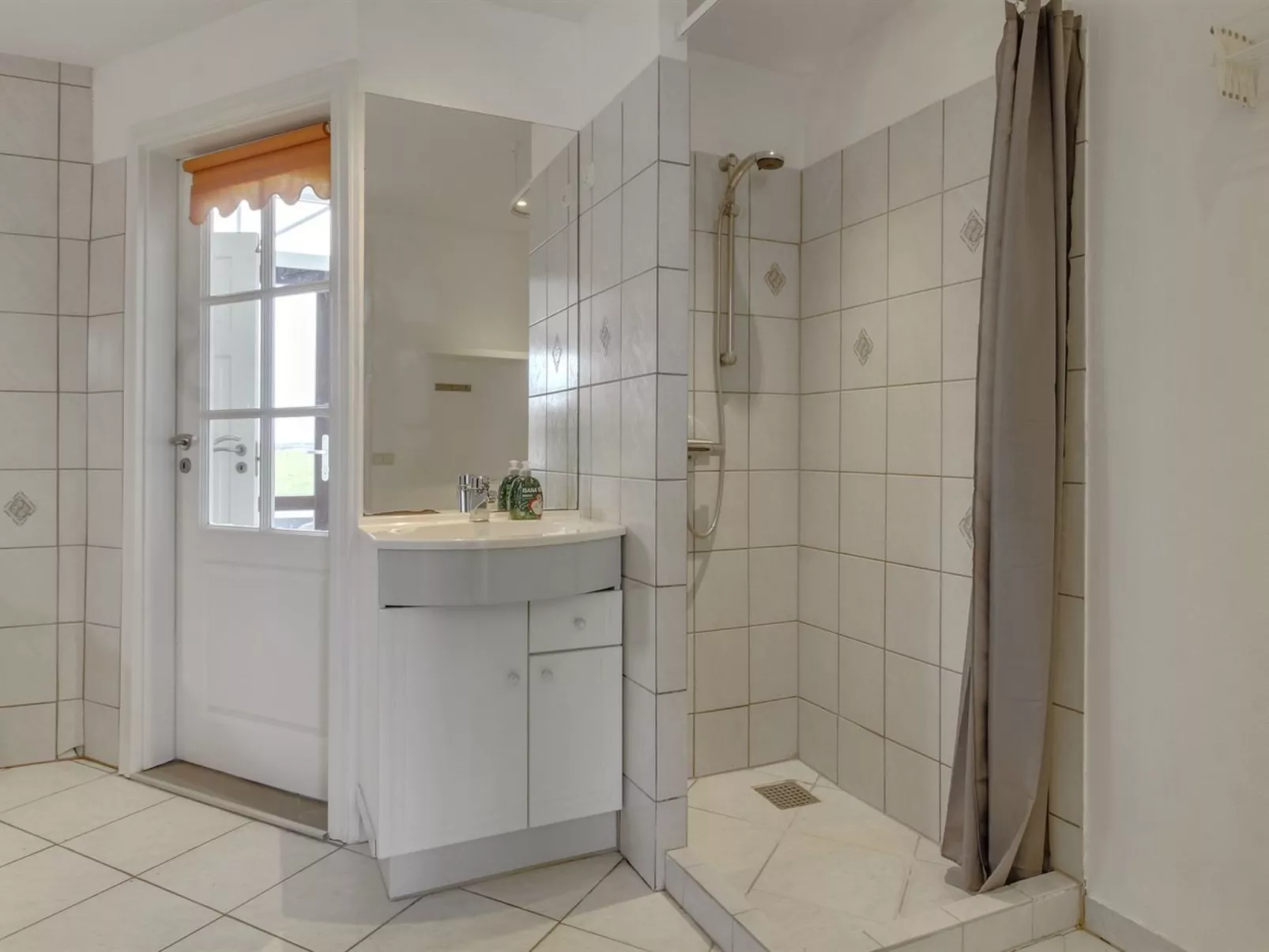 "Juuso" - 20km from the sea-Binnen