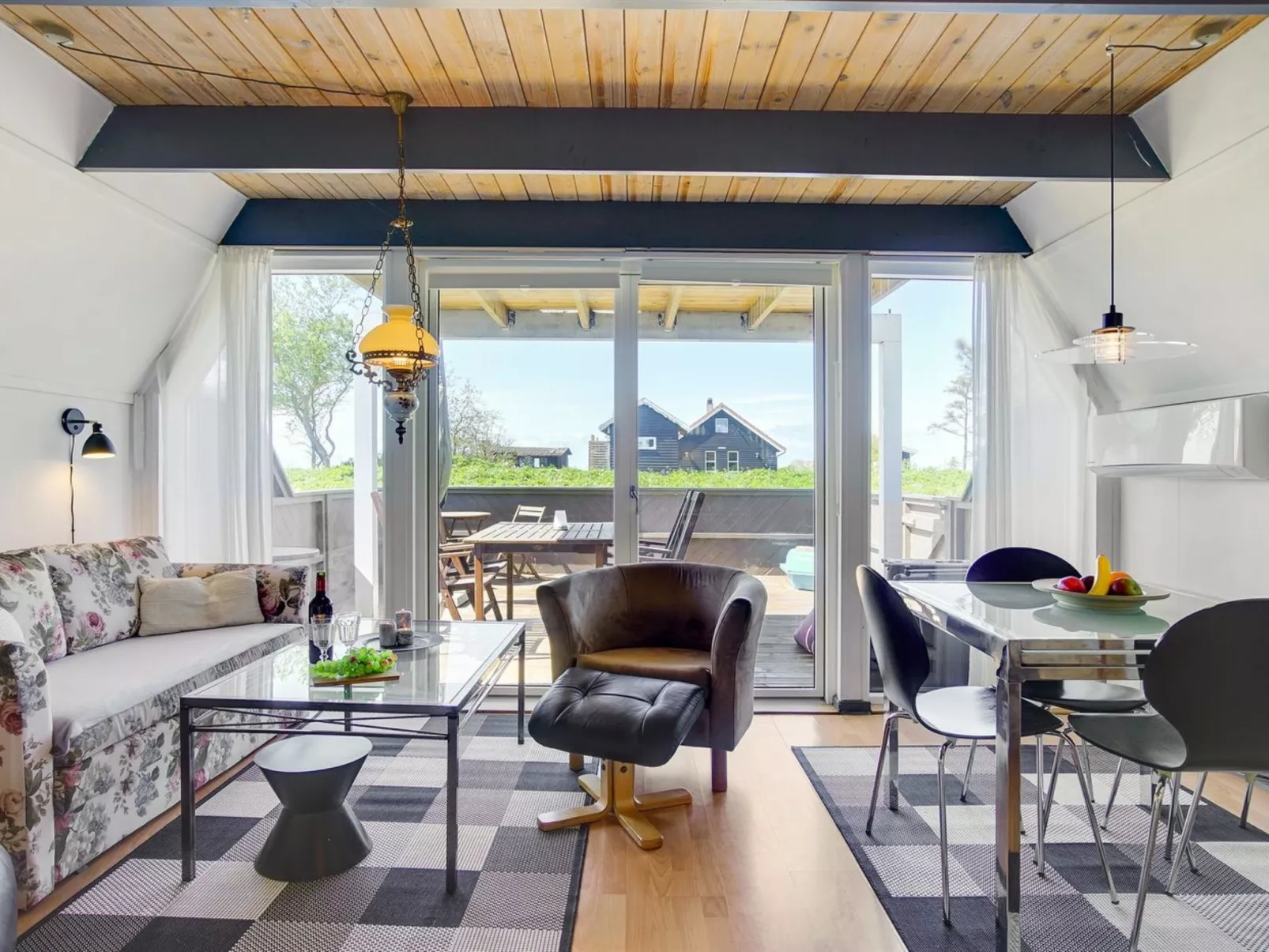 "Pihla" - 50m from the sea-Binnen